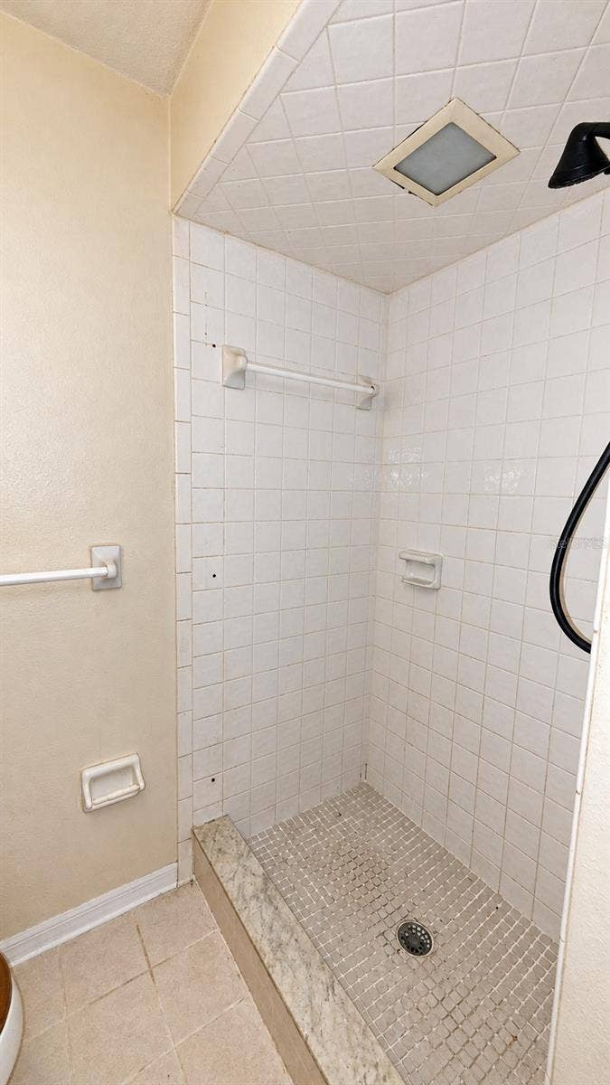 5636 BEECH STREET, Zephyrhills, FL 33542 Main Bathroom- C