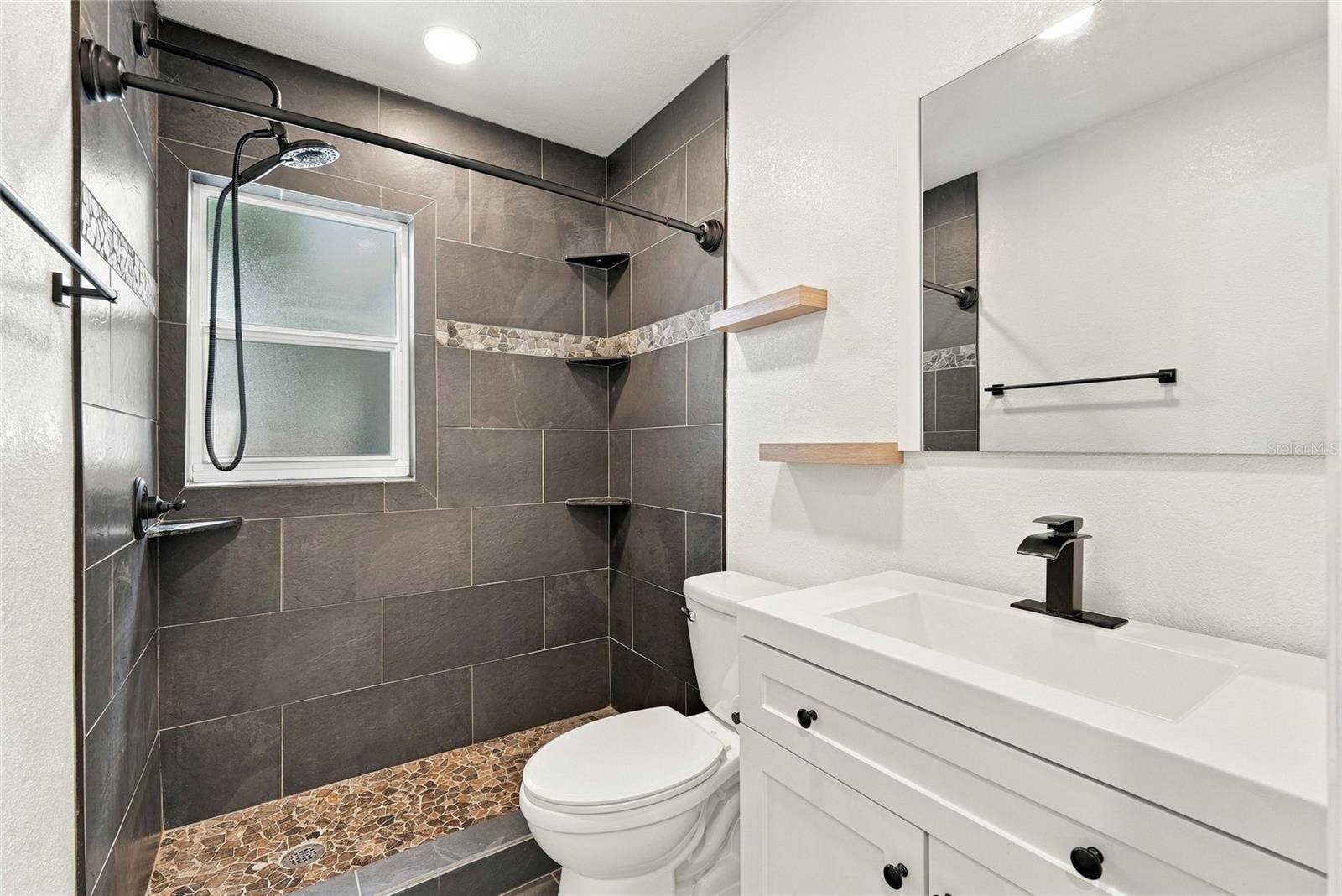 4586 42ND AVENUE N, St Petersburg, FL 33714 4586 42ND AVENUE N, St Petersburg, FL 33714