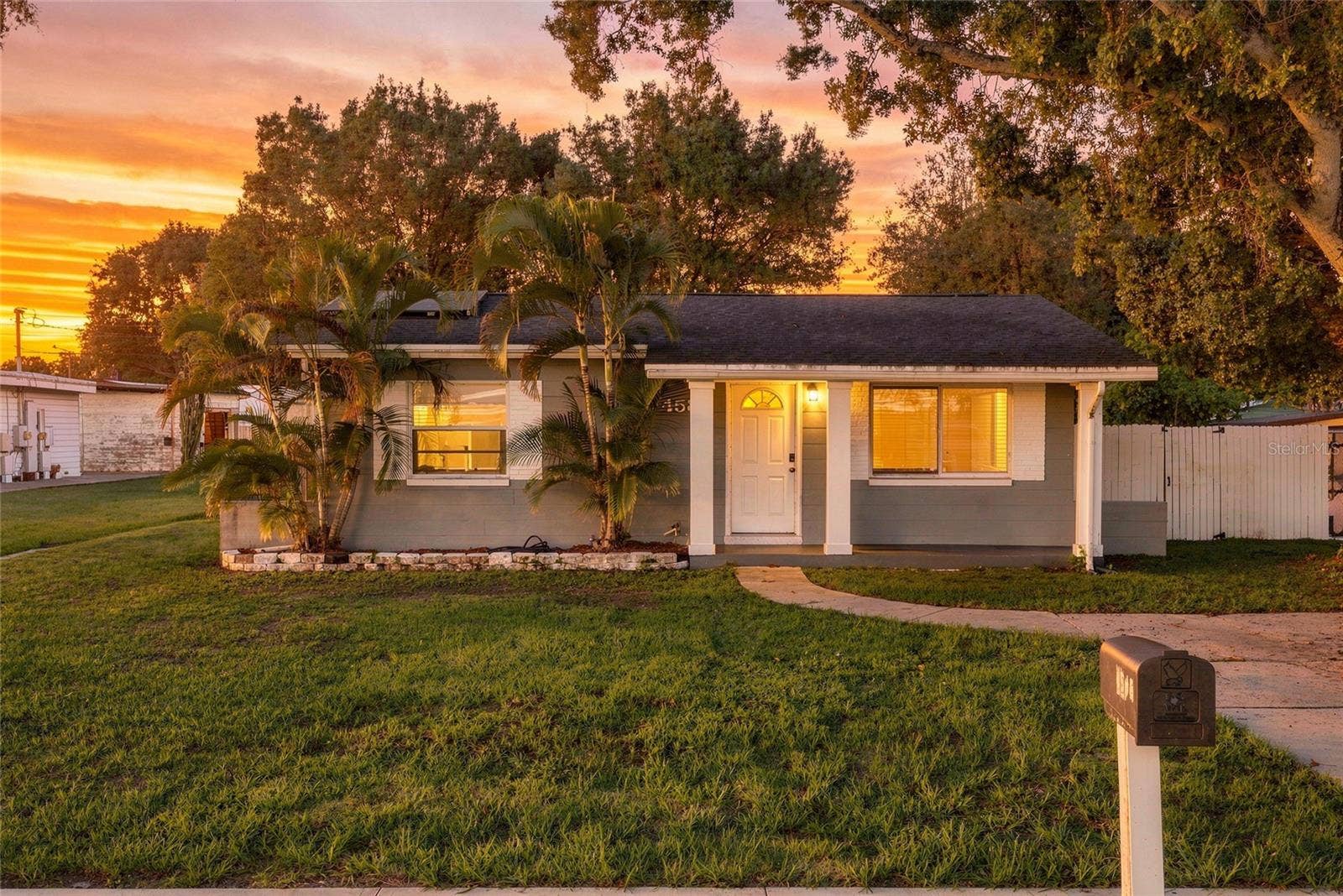4586 42ND AVENUE N, St Petersburg, FL 33714 4586 42ND AVENUE N, St Petersburg, FL 33714