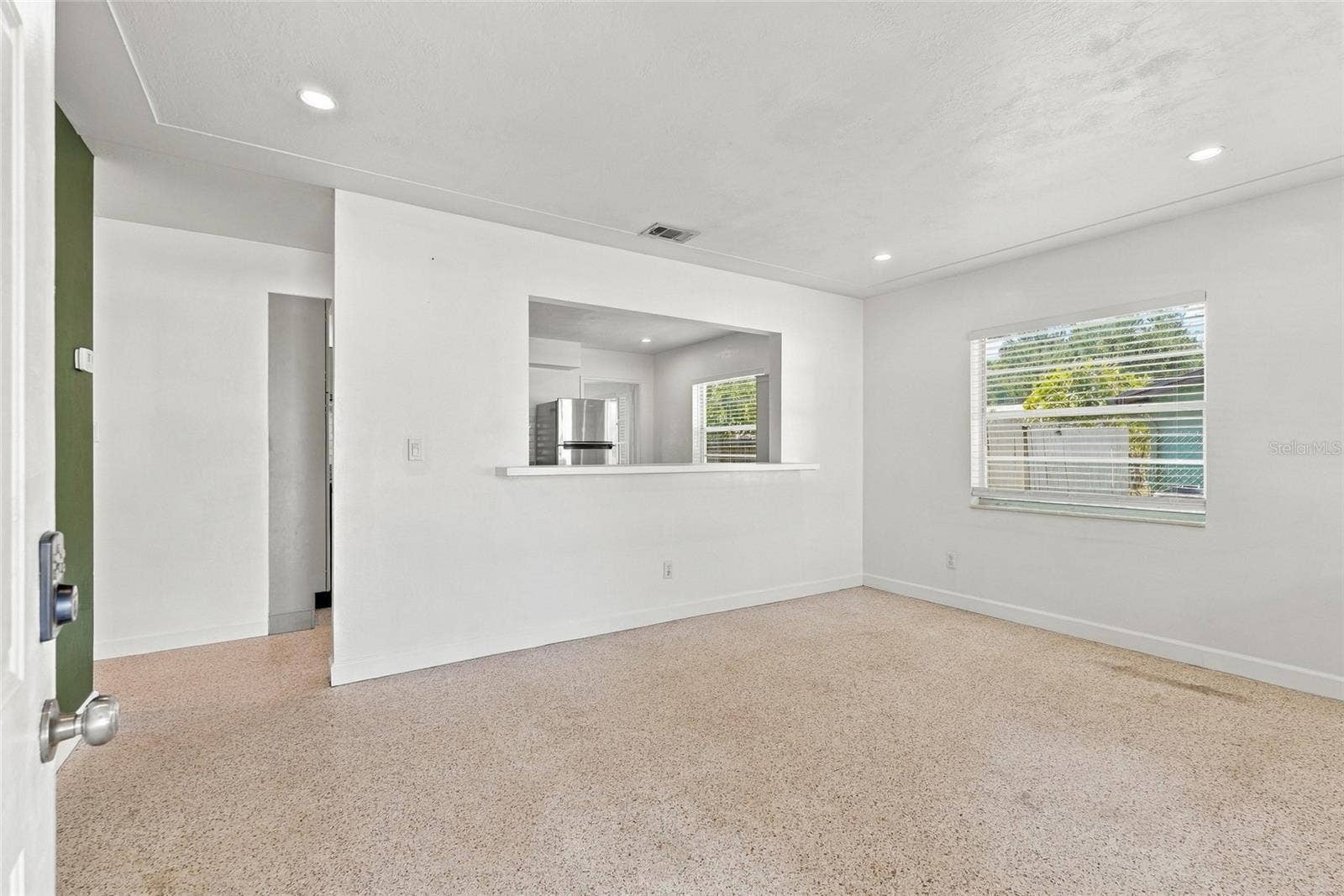 4586 42ND AVENUE N, St Petersburg, FL 33714 Living Room