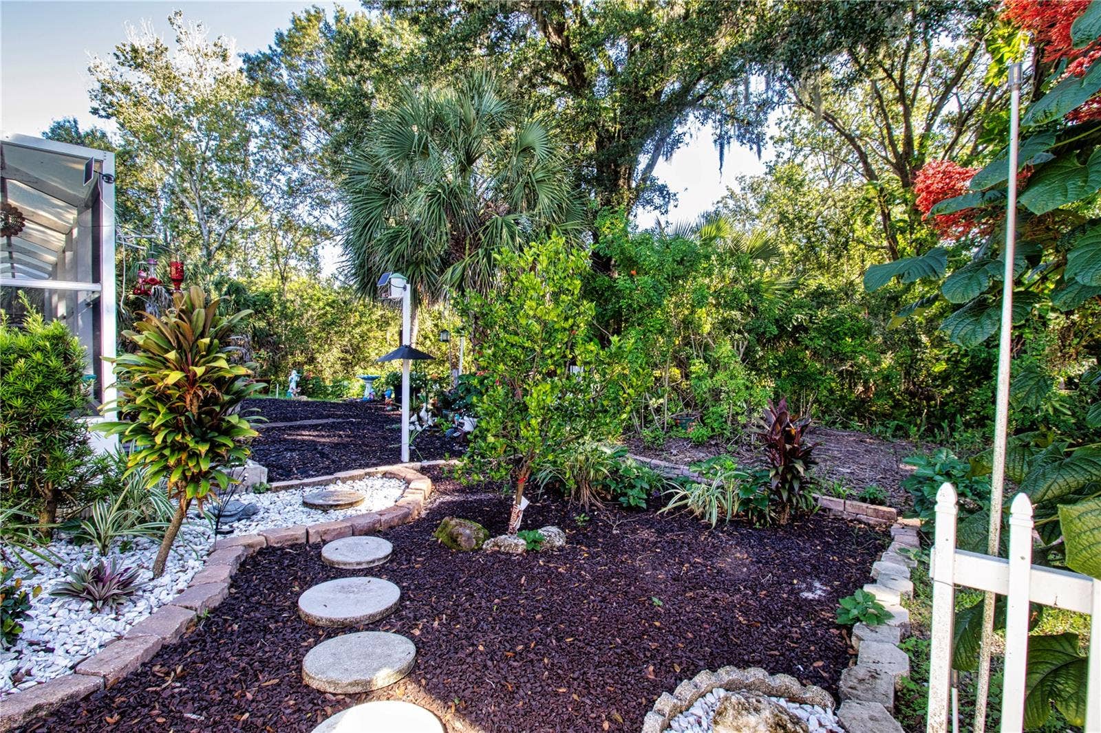 2001 GARDENIA LANDINGS LANE, Sun City Center, FL 33573 2001 GARDENIA LANDINGS LANE, Sun City Center, FL 33573