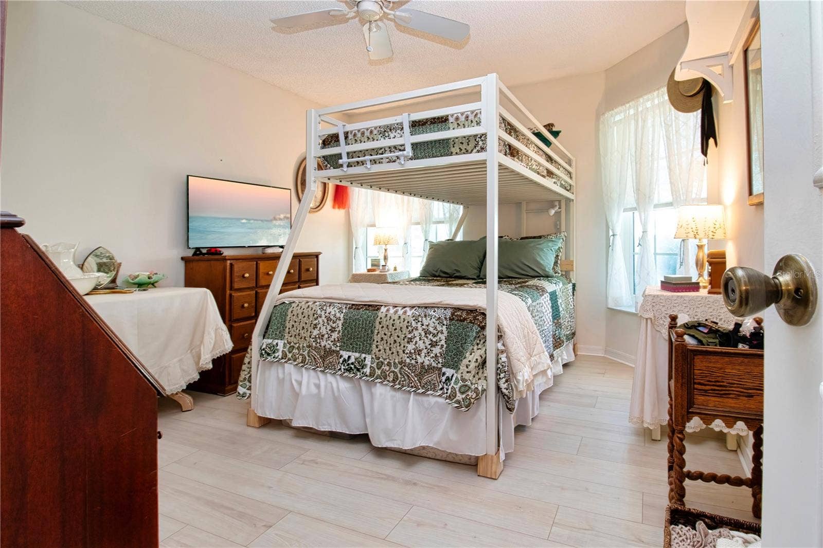 2001 GARDENIA LANDINGS LANE, Sun City Center, FL 33573 2001 GARDENIA LANDINGS LANE, Sun City Center, FL 33573