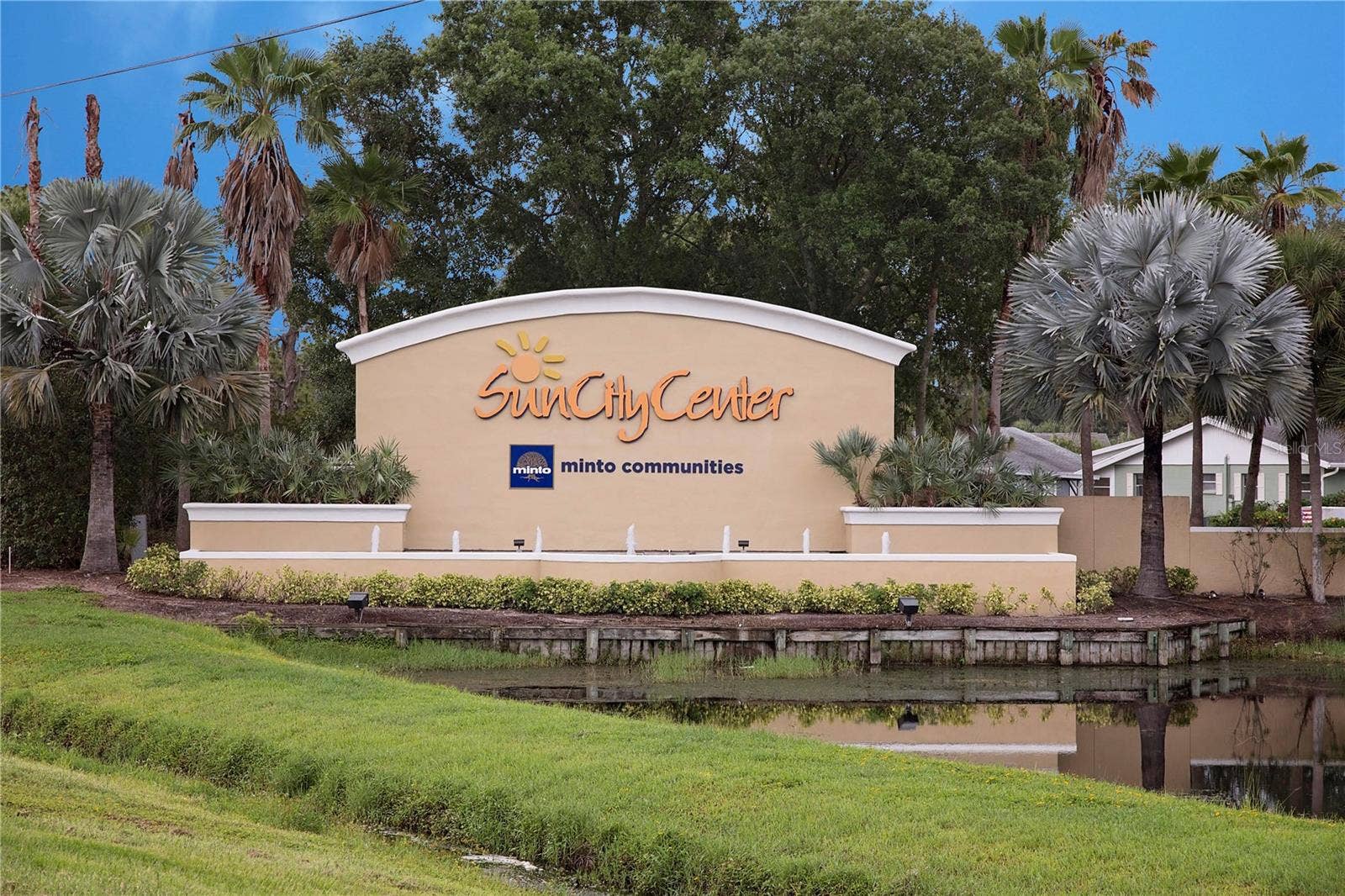 2001 GARDENIA LANDINGS LANE, Sun City Center, FL 33573 2001 GARDENIA LANDINGS LANE, Sun City Center, FL 33573