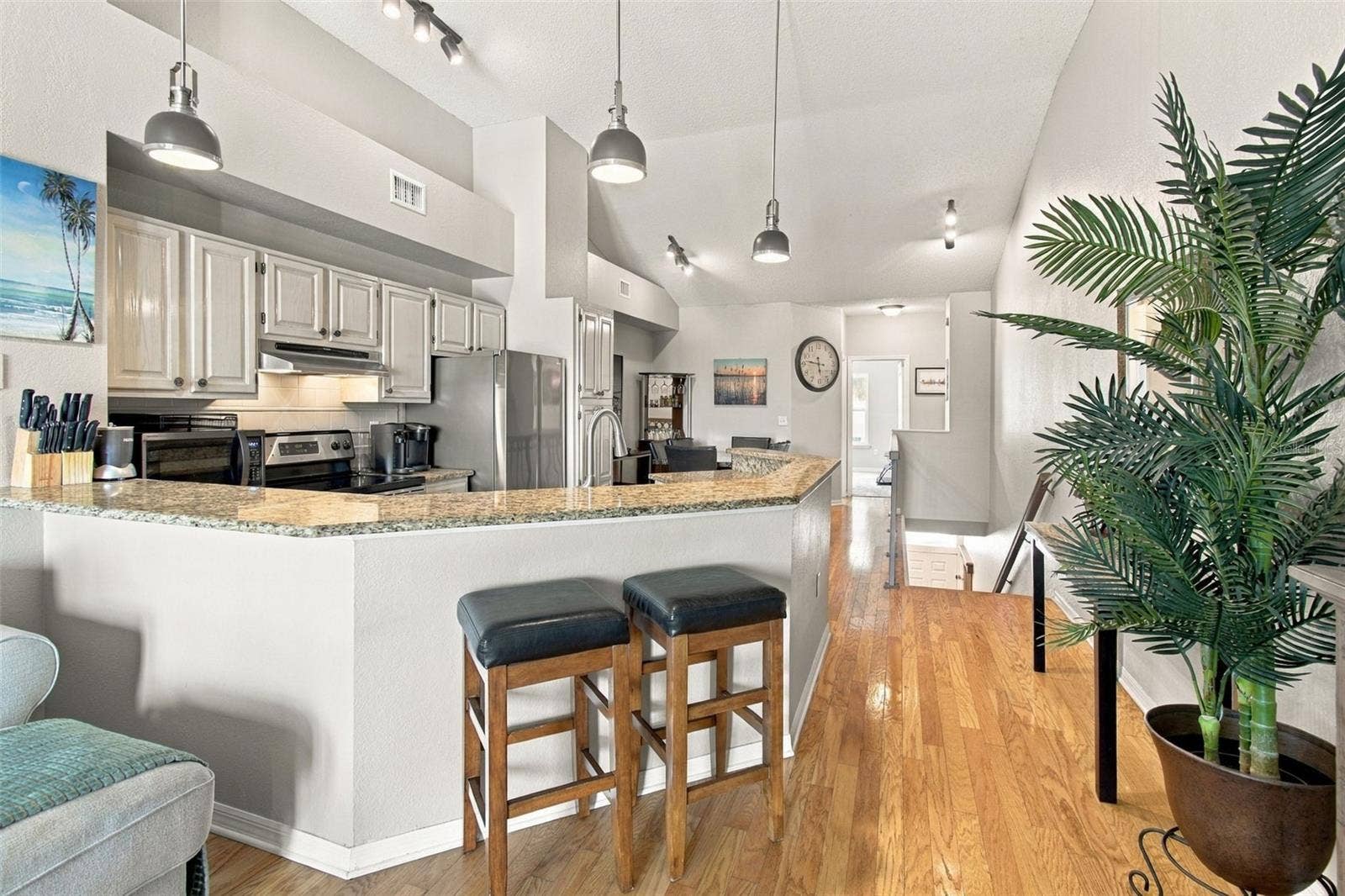 816 NORMANDY TRACE ROAD, Tampa, FL 33602 816 NORMANDY TRACE ROAD, Tampa, FL 33602