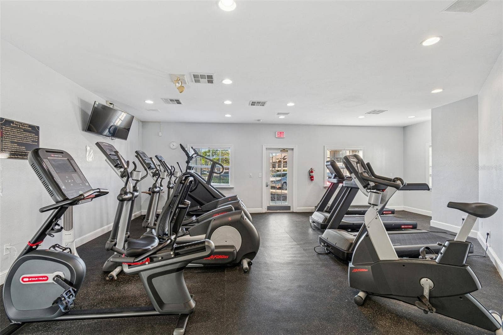 816 NORMANDY TRACE ROAD, Tampa, FL 33602 816 NORMANDY TRACE ROAD, Tampa, FL 33602