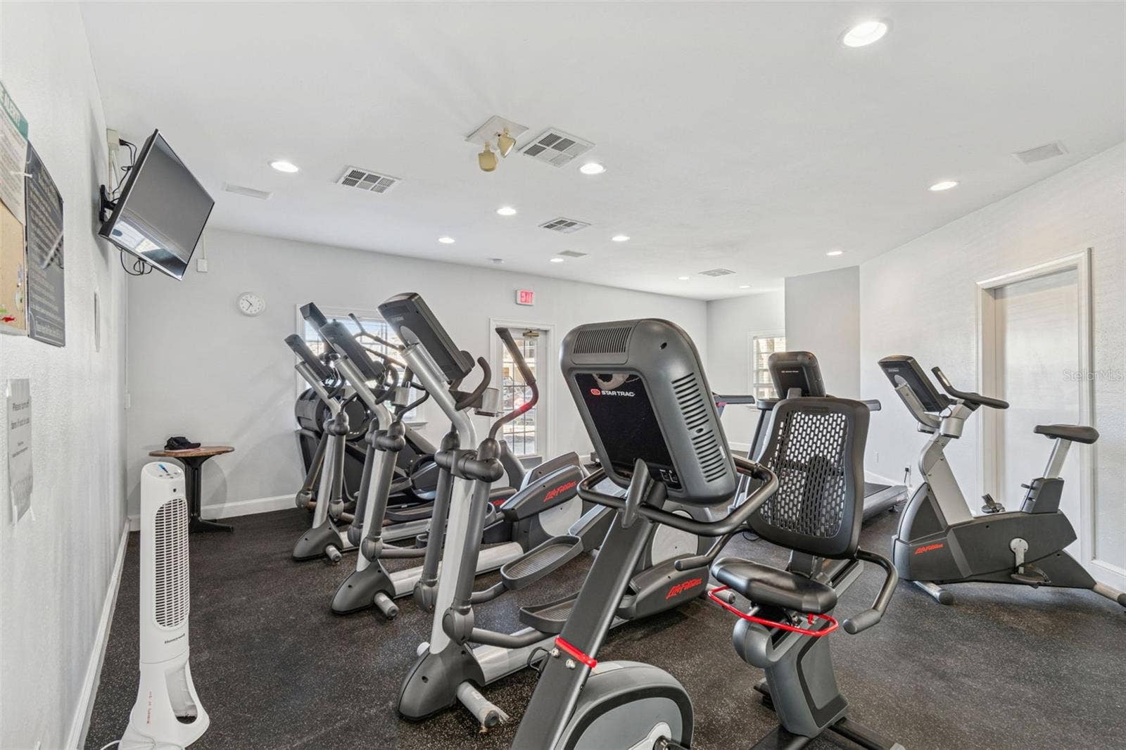 816 NORMANDY TRACE ROAD, Tampa, FL 33602 816 NORMANDY TRACE ROAD, Tampa, FL 33602