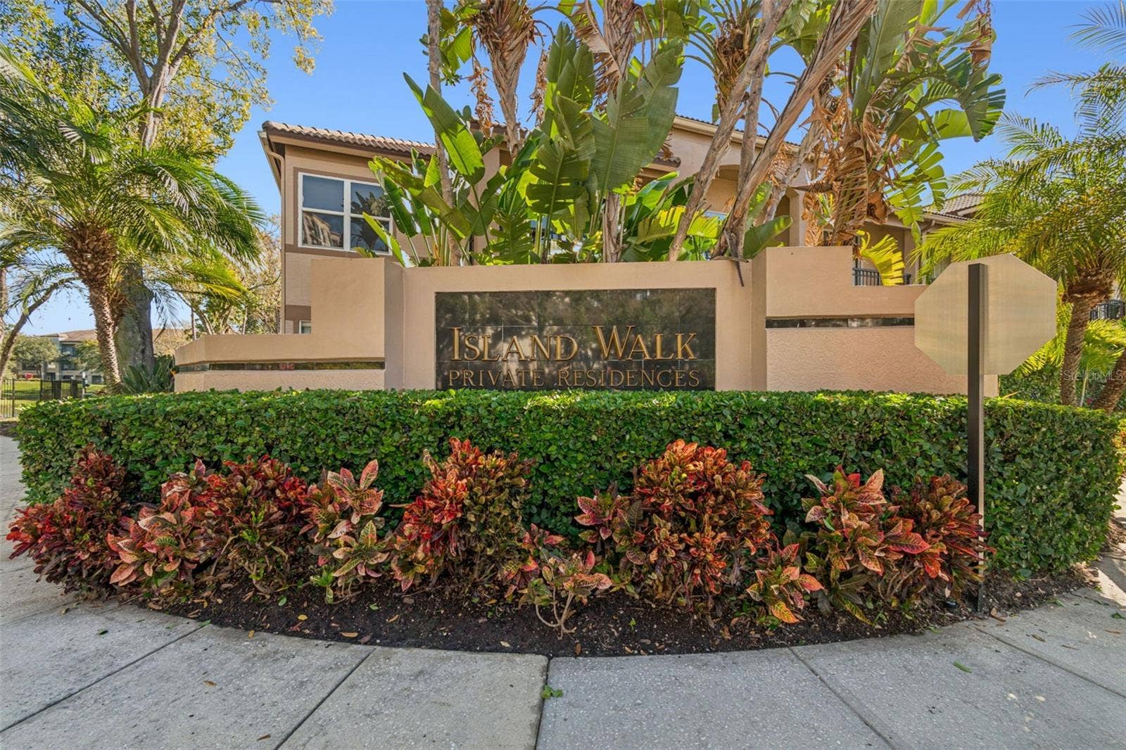 816 NORMANDY TRACE ROAD, Tampa, FL 33602 816 NORMANDY TRACE ROAD, Tampa, FL 33602