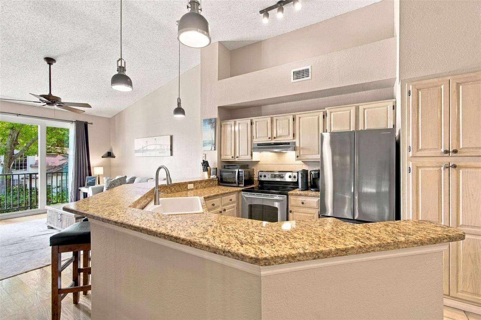 816 NORMANDY TRACE ROAD, Tampa, FL 33602 816 NORMANDY TRACE ROAD, Tampa, FL 33602