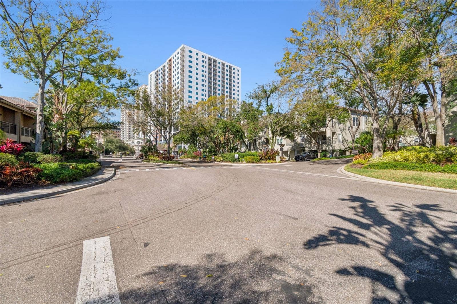 816 NORMANDY TRACE ROAD, Tampa, FL 33602 816 NORMANDY TRACE ROAD, Tampa, FL 33602