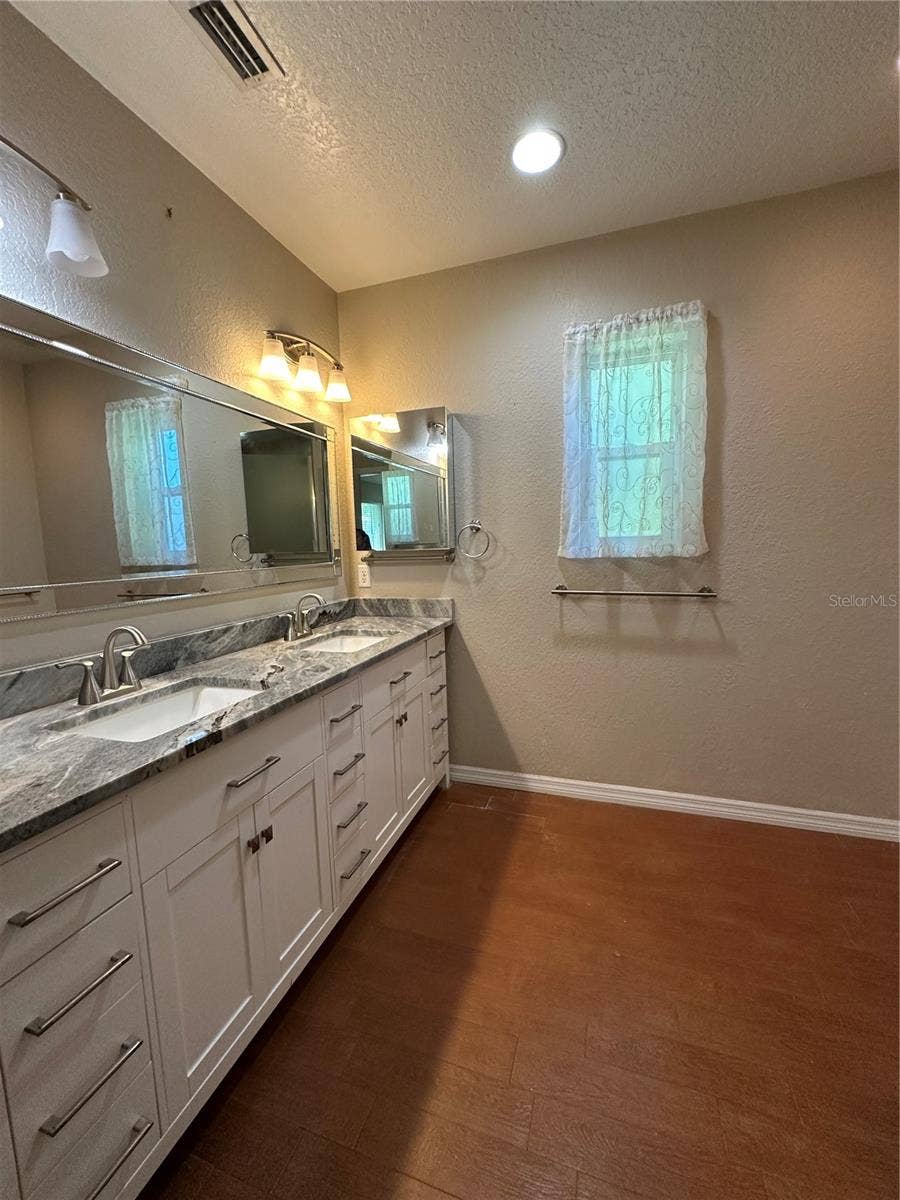 1791 EZELLE AVENUE, Largo, FL 33770 1791 EZELLE AVENUE, Largo, FL 33770