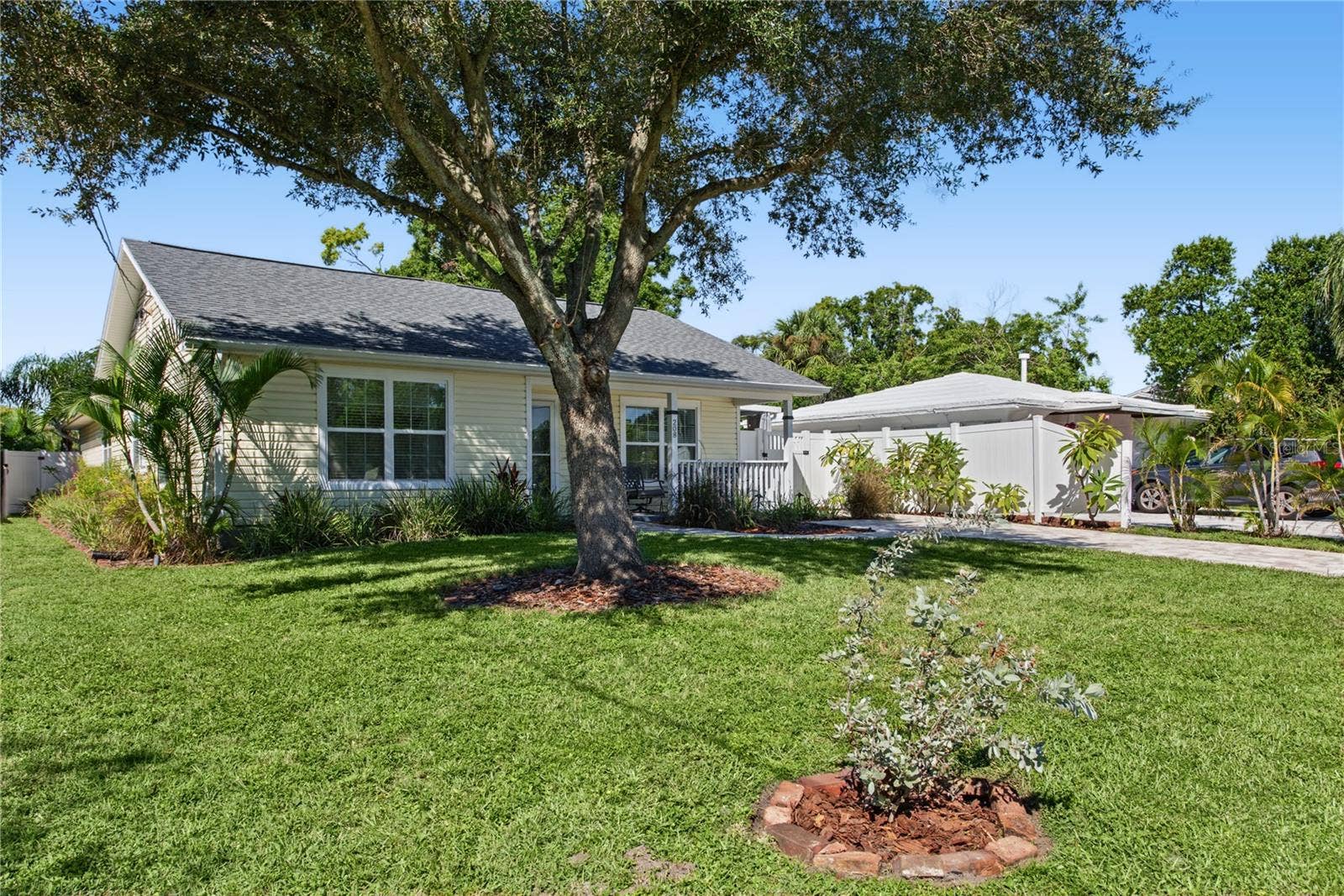 208 N NEW JERSEY AVENUE, Tampa, FL 33609