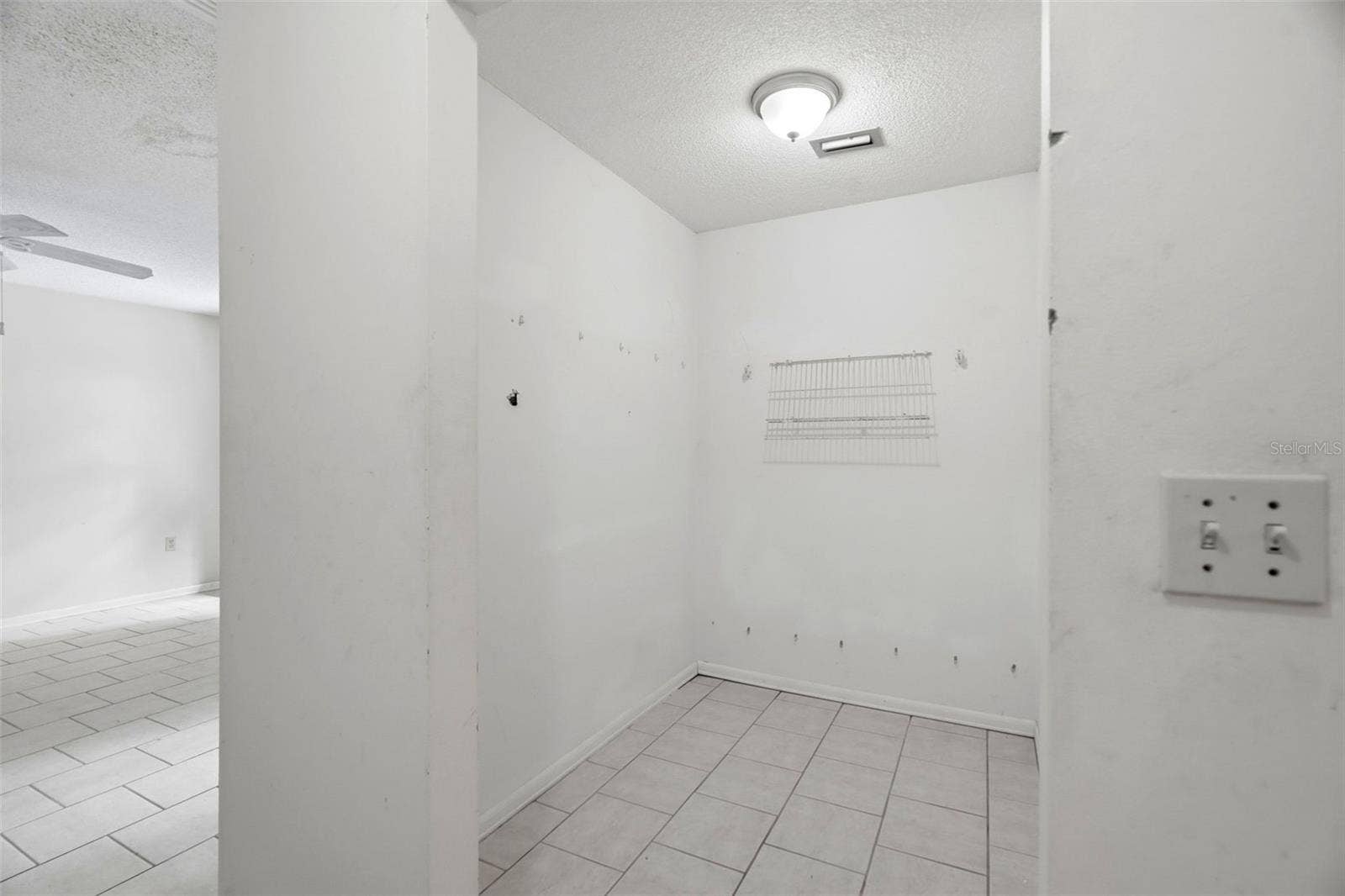 8326 SYLVAN WOODS DRIVE, Sarasota, FL 34243