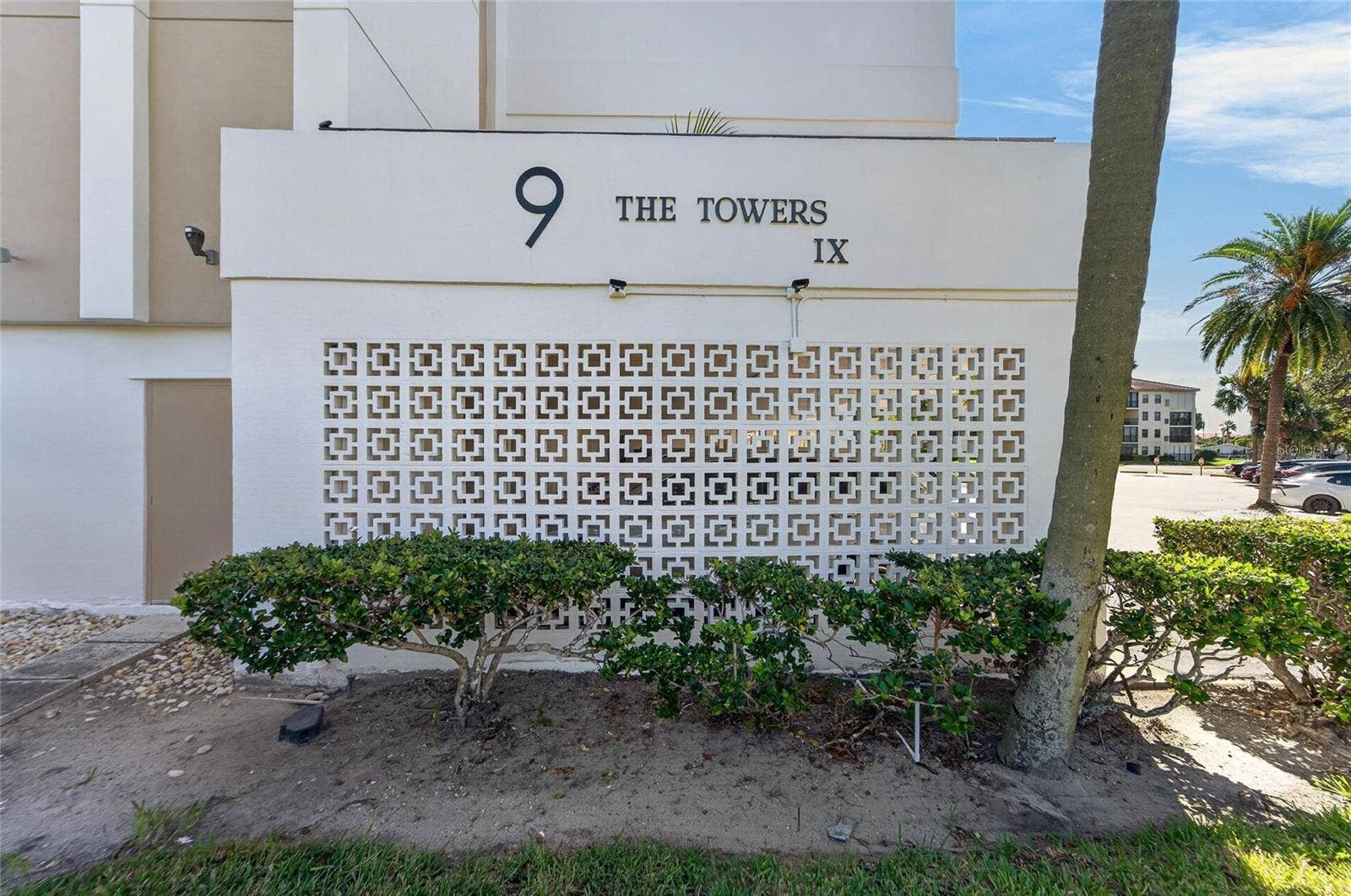 19029 US HIGHWAY 19 N, #9-202, Clearwater, FL 33764 19029 US HIGHWAY 19 N, #9-202, Clearwater, FL 33764