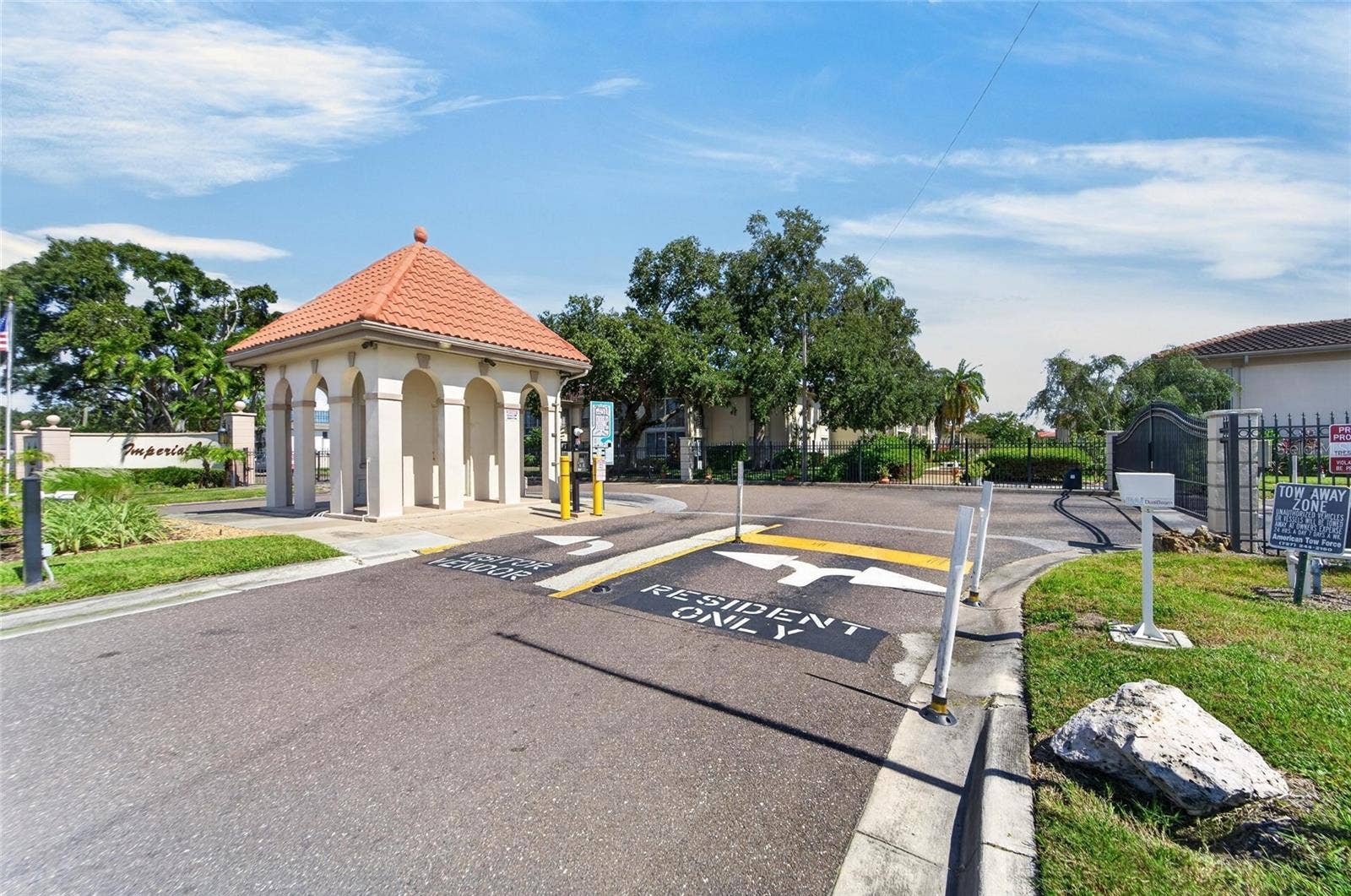19029 US HIGHWAY 19 N, #9-202, Clearwater, FL 33764 19029 US HIGHWAY 19 N, #9-202, Clearwater, FL 33764