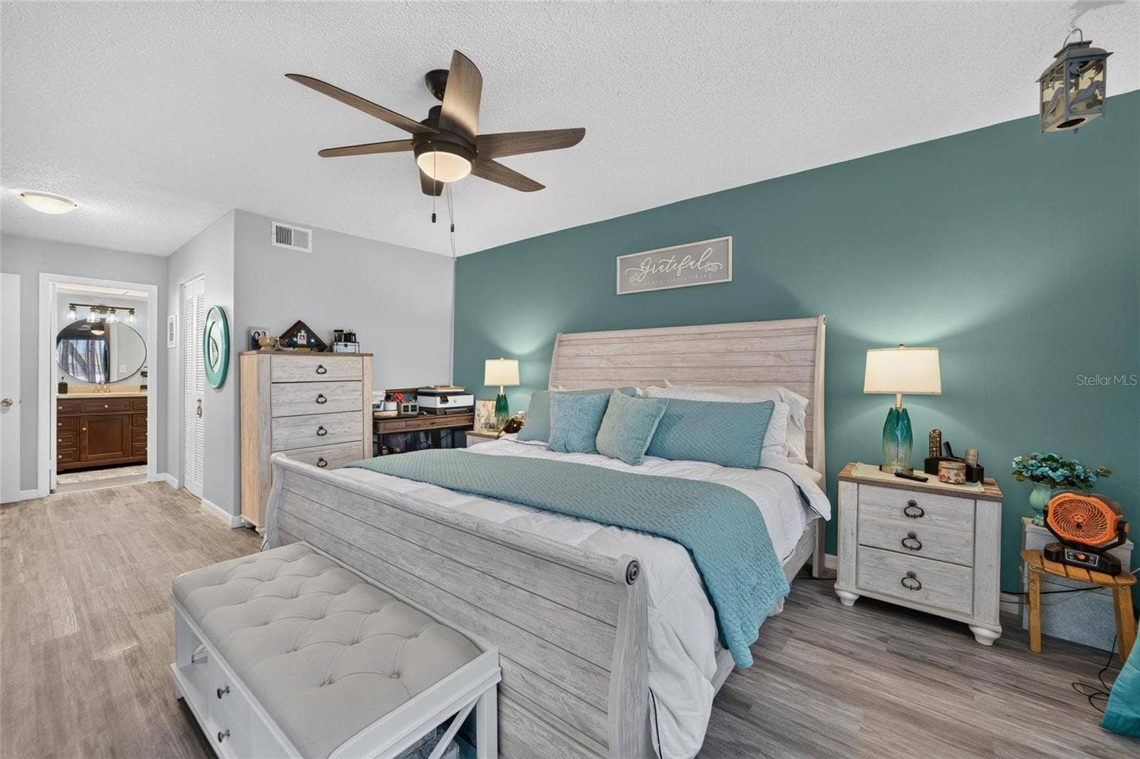19029 US HIGHWAY 19 N, #9-202, Clearwater, FL 33764 19029 US HIGHWAY 19 N, #9-202, Clearwater, FL 33764