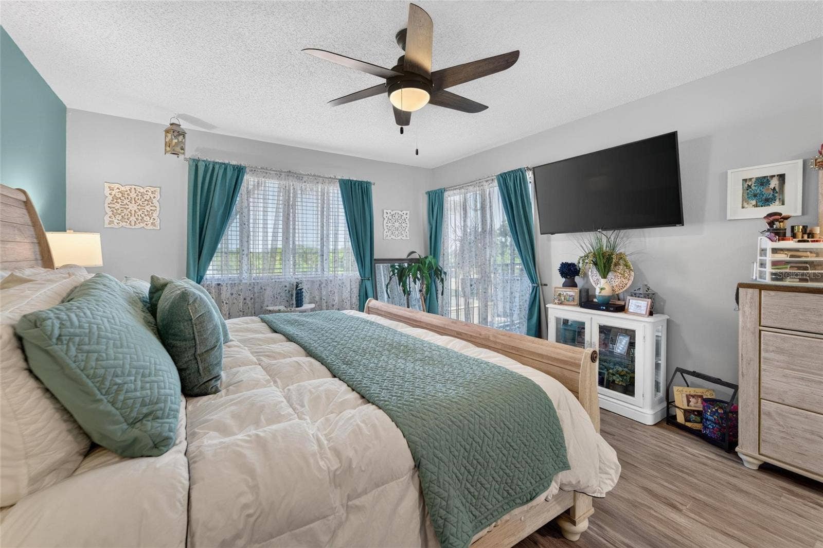 19029 US HIGHWAY 19 N, #9-202, Clearwater, FL 33764 19029 US HIGHWAY 19 N, #9-202, Clearwater, FL 33764