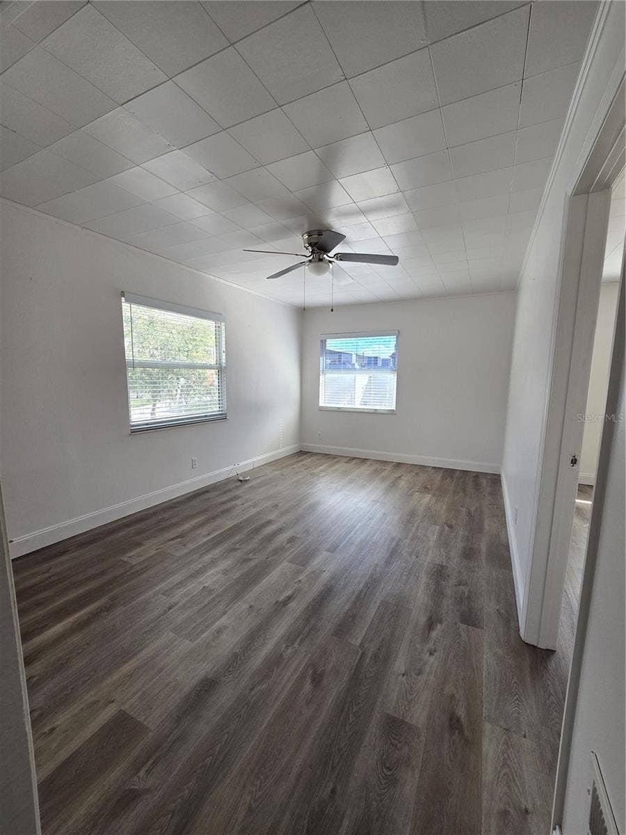 4919 S RENELLIE DRIVE, #4, Tampa, FL 33611 4919 S RENELLIE DRIVE, #4, Tampa, FL 33611