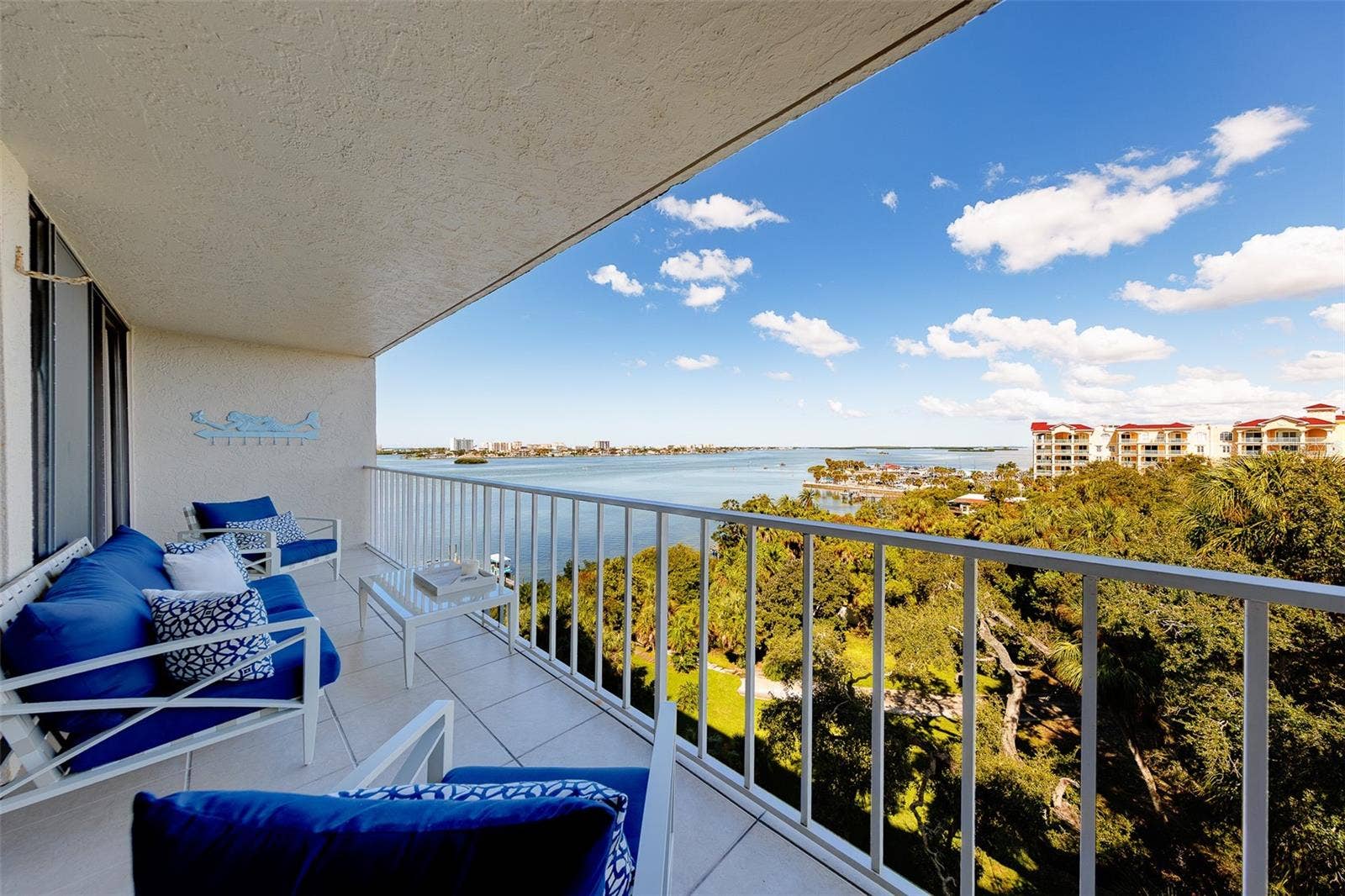 500 N OSCEOLA AVENUE, #609, Clearwater, FL 33755 500 N OSCEOLA AVENUE, #609, Clearwater, FL 33755