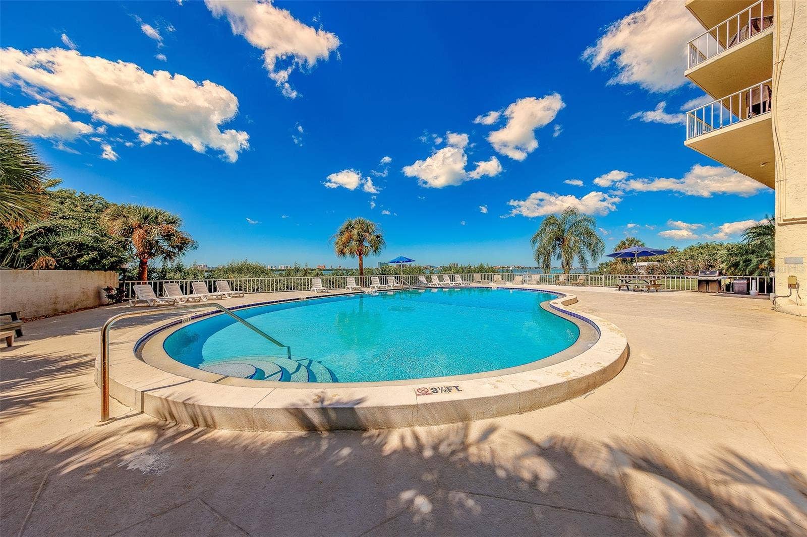 500 N OSCEOLA AVENUE, #609, Clearwater, FL 33755 500 N OSCEOLA AVENUE, #609, Clearwater, FL 33755
