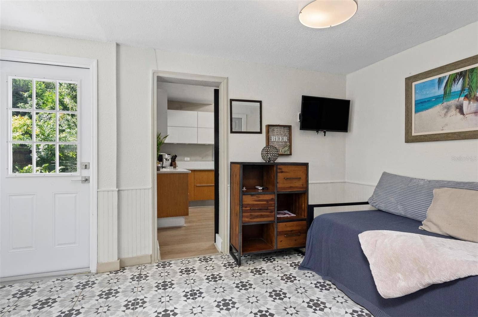 924 32ND STREET N, St Petersburg, FL 33713