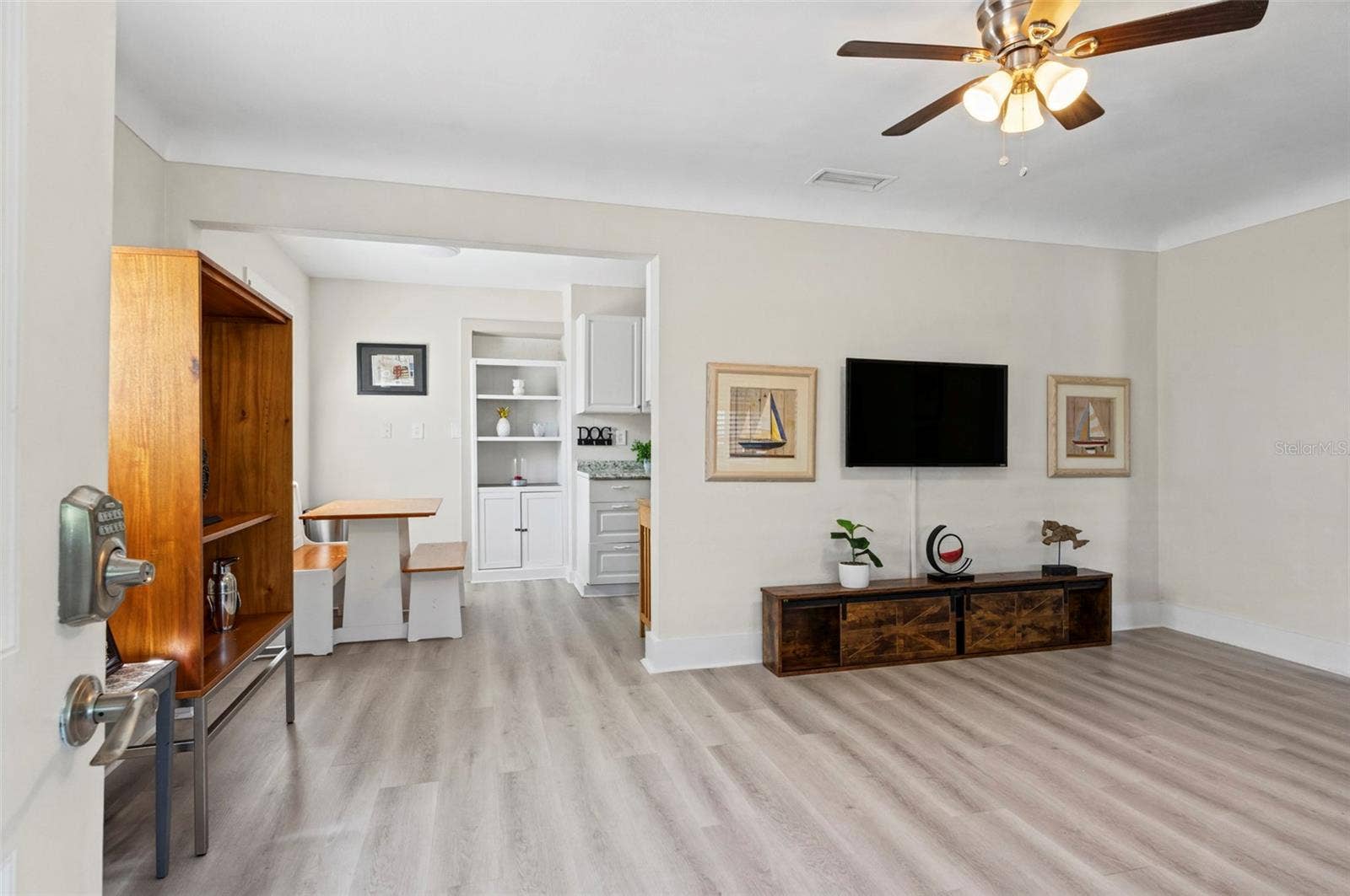 924 32ND STREET N, St Petersburg, FL 33713