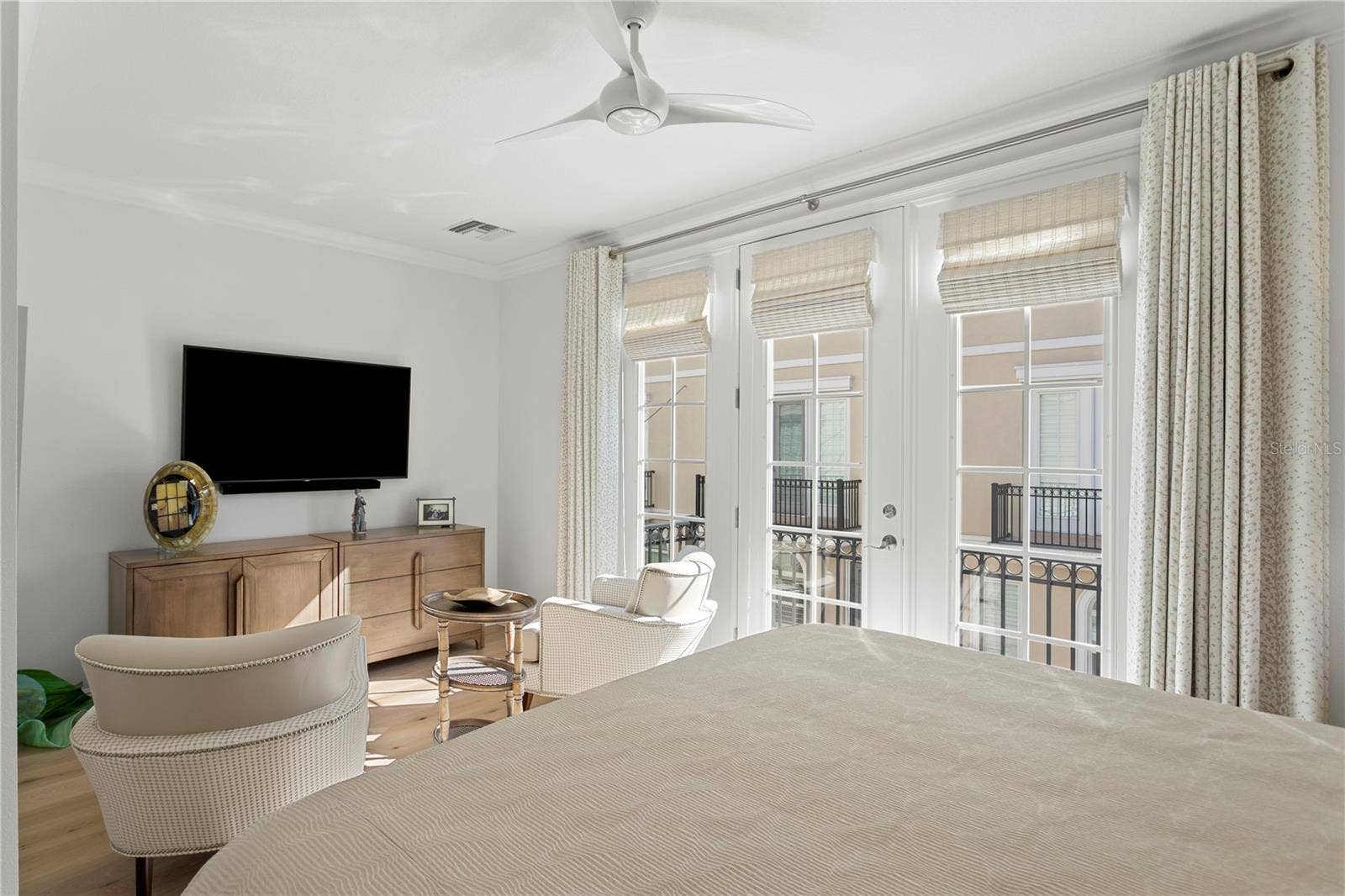 400 REGENT LANE N, St Petersburg, FL 33701 400 REGENT LANE N, St Petersburg, FL 33701