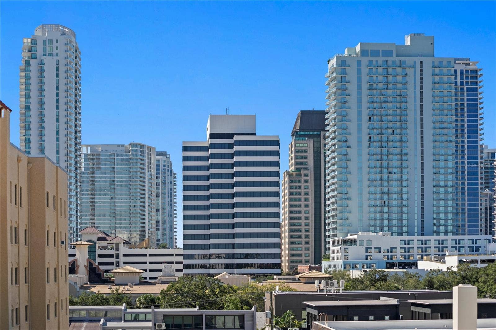 400 REGENT LANE N, St Petersburg, FL 33701 400 REGENT LANE N, St Petersburg, FL 33701