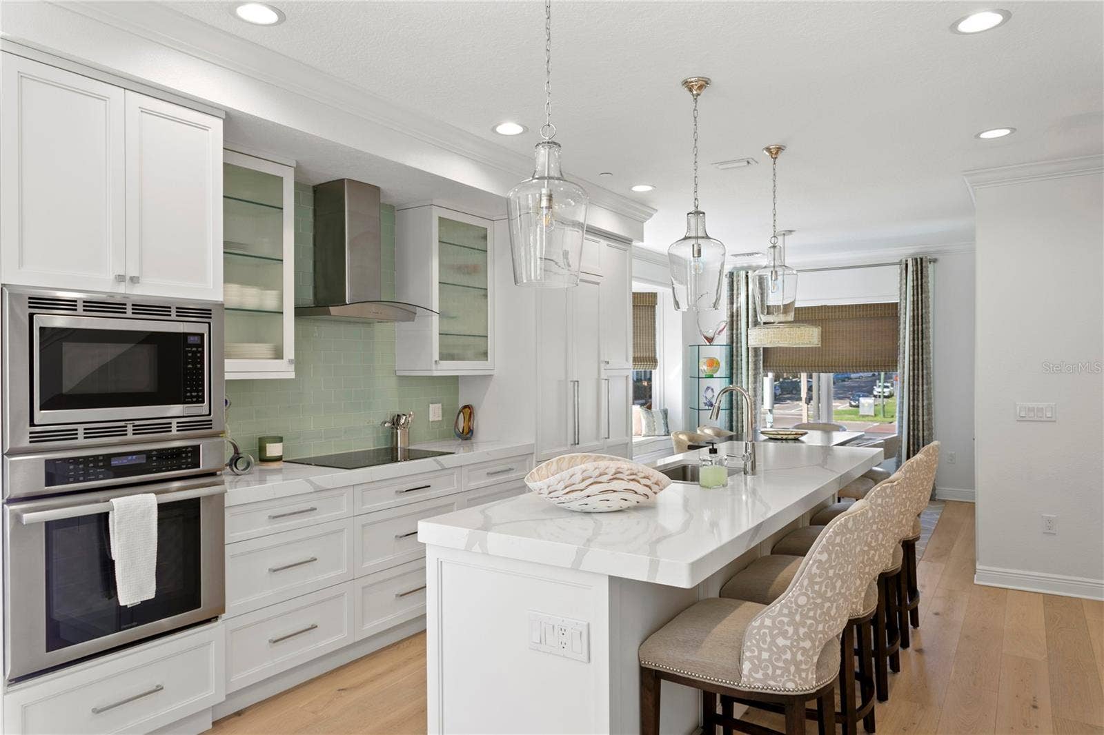 400 REGENT LANE N, St Petersburg, FL 33701 400 REGENT LANE N, St Petersburg, FL 33701