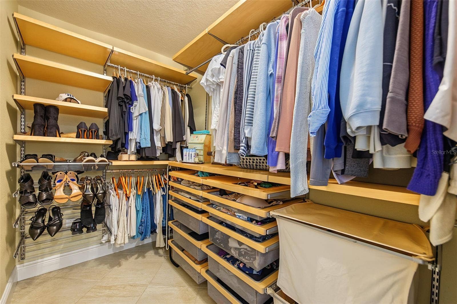Walk in closet