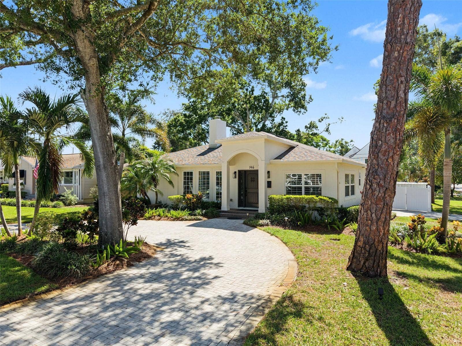 146 33RD AVENUE N, St Petersburg, FL 33704