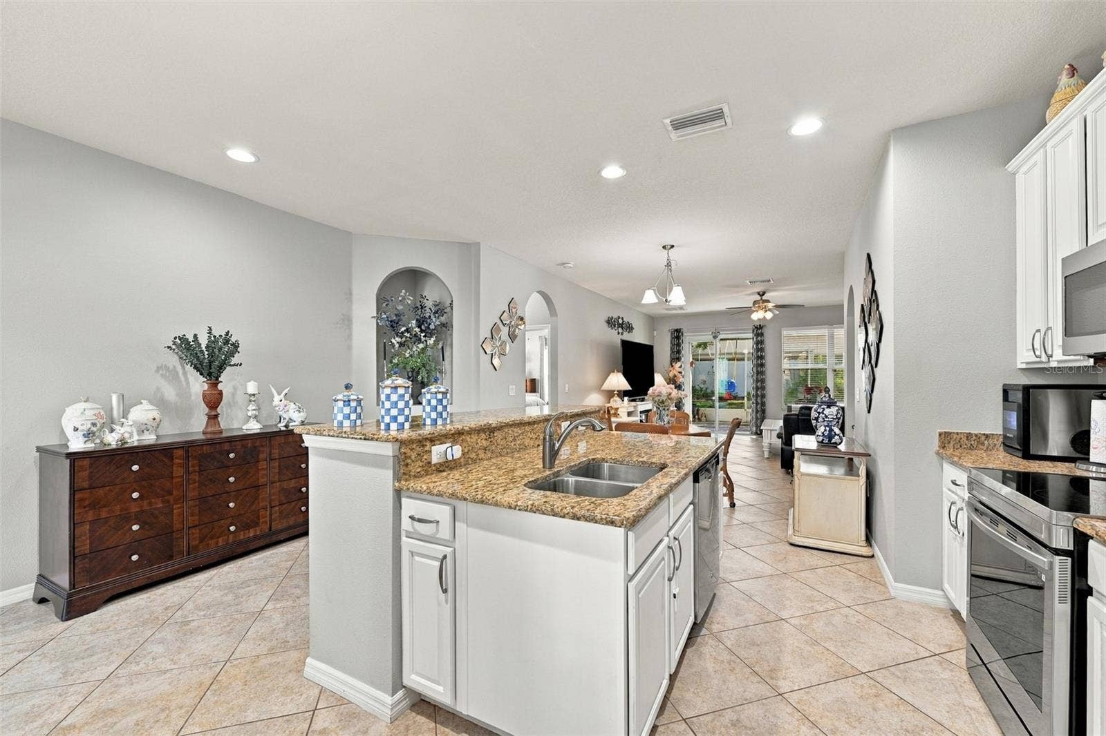 3404 REGNER DRIVE, Plant City, FL 33566 3404 REGNER DRIVE, Plant City, FL 33566