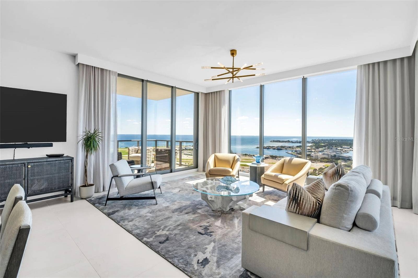 301 1ST STREET S, #2507, St Petersburg, FL 33701 301 1ST STREET S, #2507, St Petersburg, FL 33701
