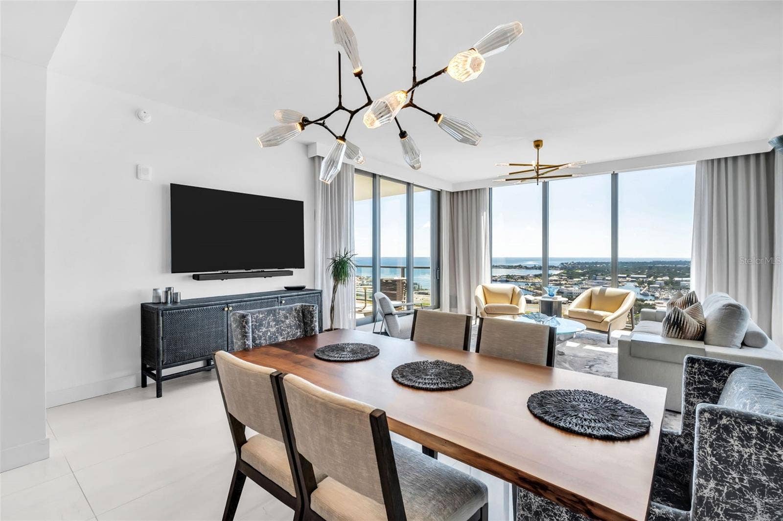 301 1ST STREET S, #2507, St Petersburg, FL 33701 301 1ST STREET S, #2507, St Petersburg, FL 33701