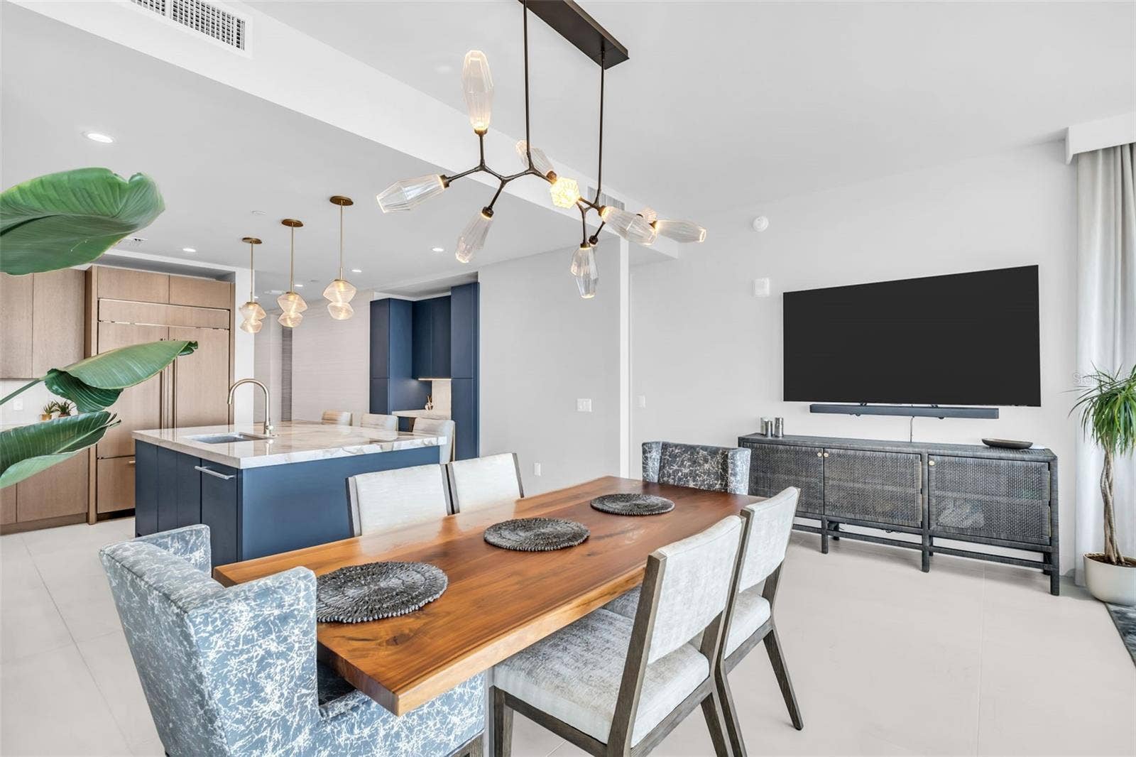 301 1ST STREET S, #2507, St Petersburg, FL 33701 301 1ST STREET S, #2507, St Petersburg, FL 33701