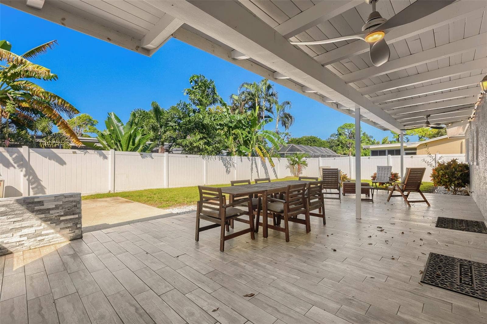 6053 28TH STREET S, St Petersburg, FL 33712 6053 28TH STREET S, St Petersburg, FL 33712