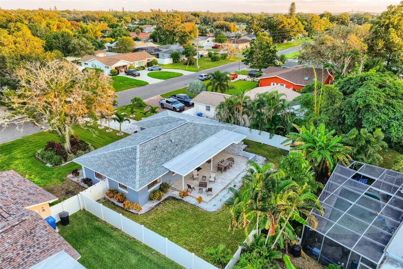 6053 28TH STREET S, St Petersburg, FL 33712 6053 28TH STREET S, St Petersburg, FL 33712