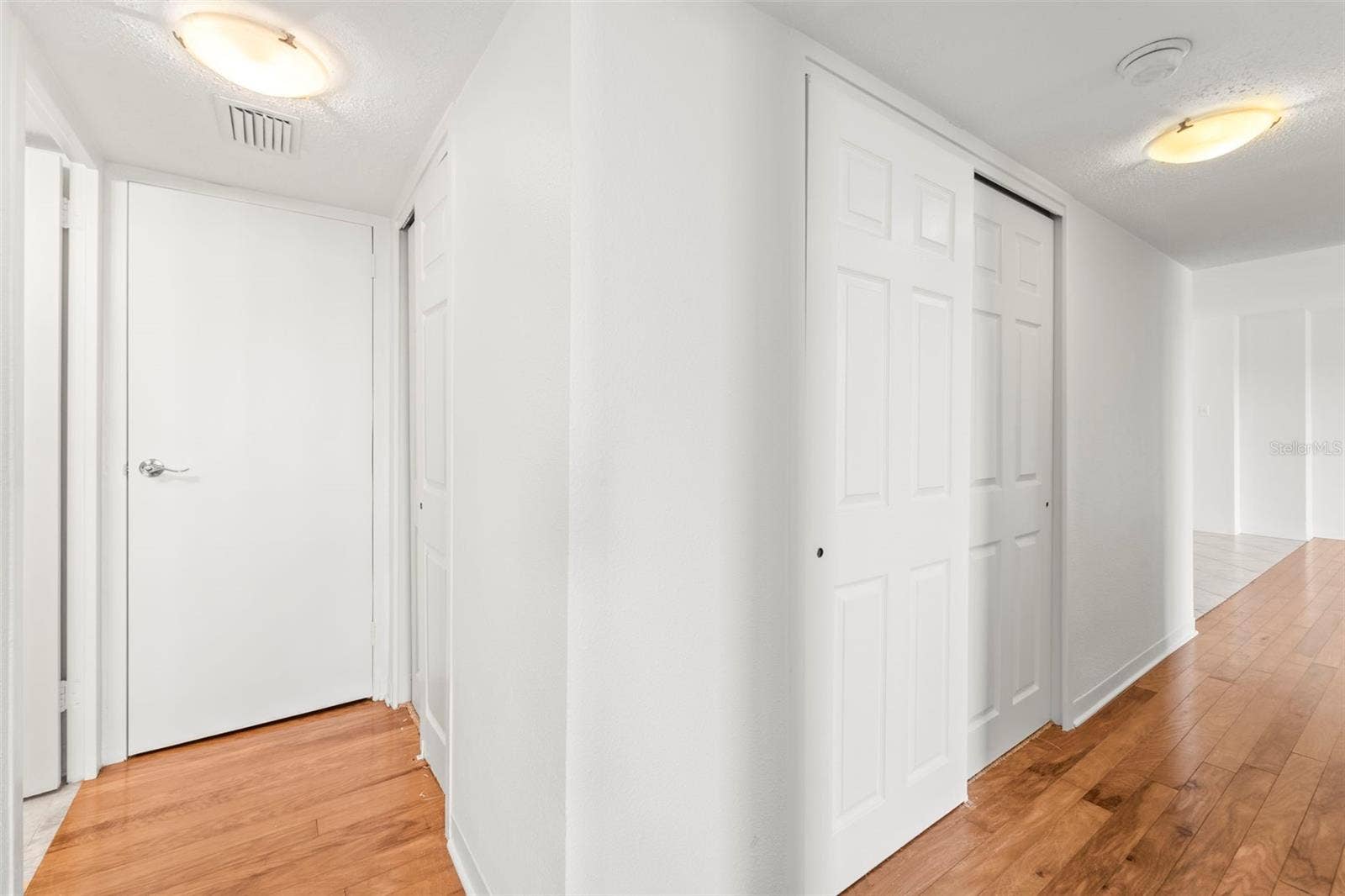 10355 PARADISE BOULEVARD, #403, Treasure Island, FL 33706
