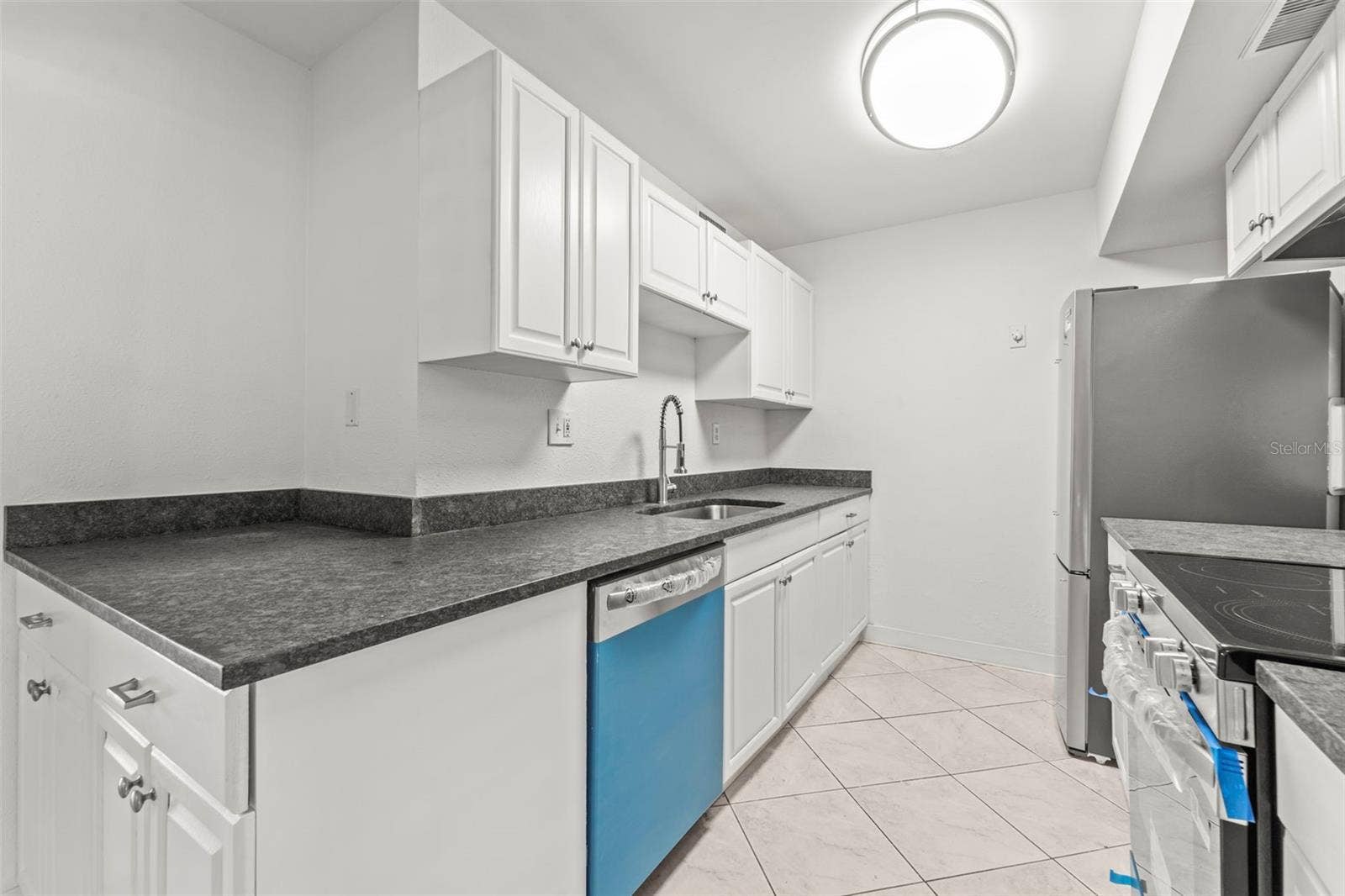 10355 PARADISE BOULEVARD, #403, Treasure Island, FL 33706
