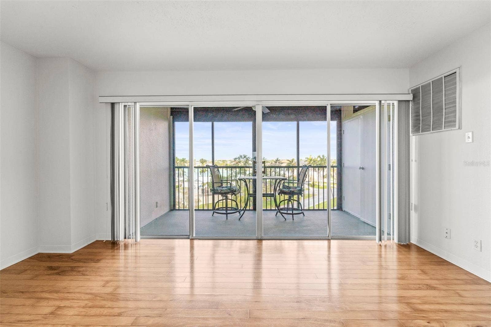 10355 PARADISE BOULEVARD, #403, Treasure Island, FL 33706