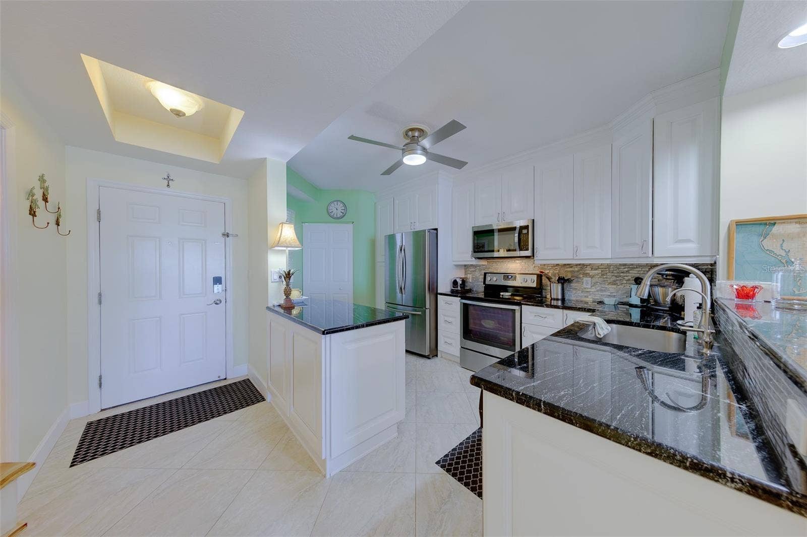 16600 GULF BOULEVARD, #433, North Redington Beach, FL 33708 Well appointed Kitchen