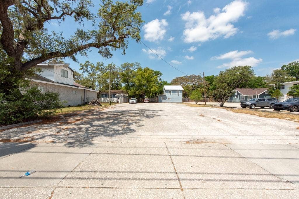 4608 N NEBRASKA AVENUE, Tampa, FL 33603 4608 N NEBRASKA AVENUE, Tampa, FL 33603
