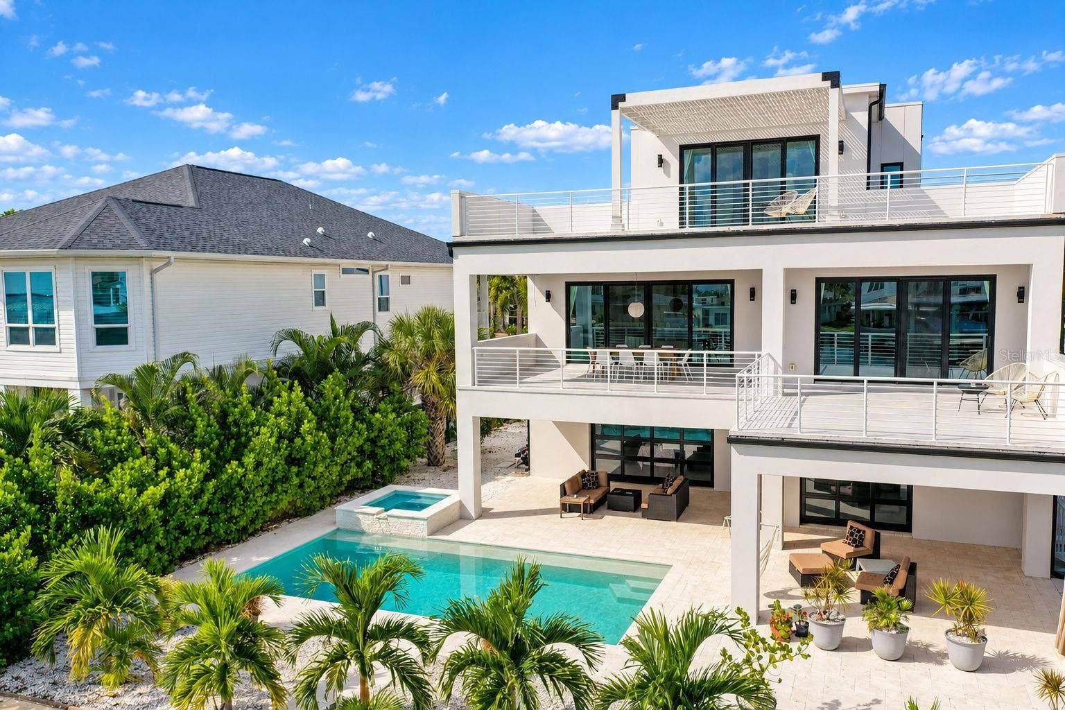 521 BAYWOOD DRIVE S, Dunedin, FL 34698 521 BAYWOOD DRIVE S, Dunedin, FL 34698