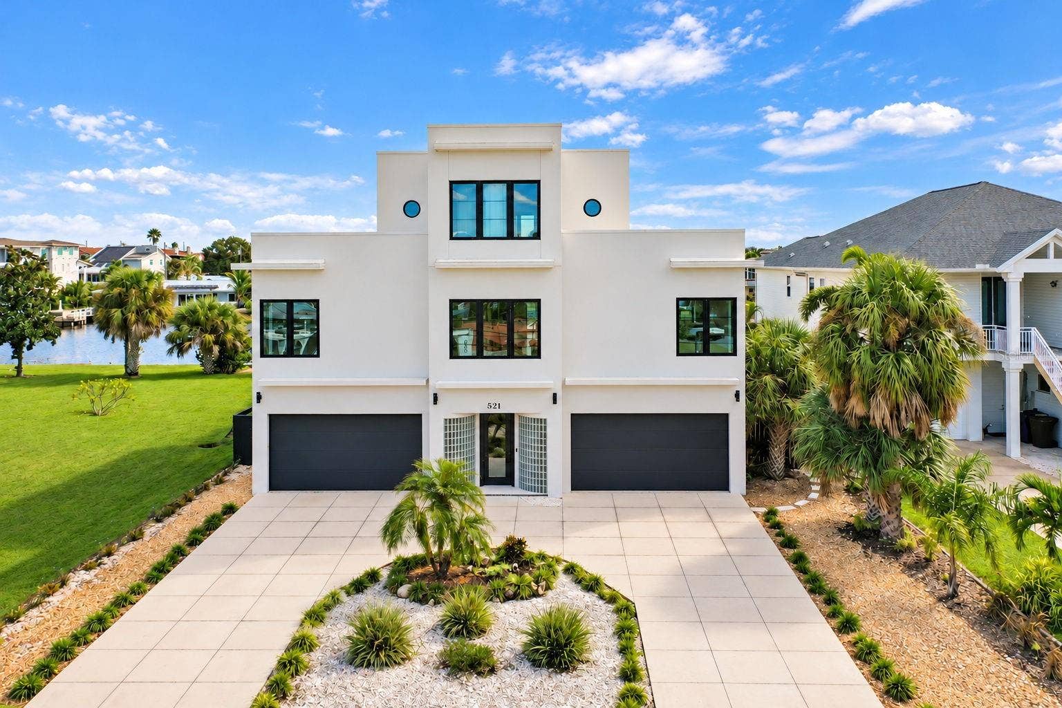521 BAYWOOD DRIVE S, Dunedin, FL 34698 521 BAYWOOD DRIVE S, Dunedin, FL 34698