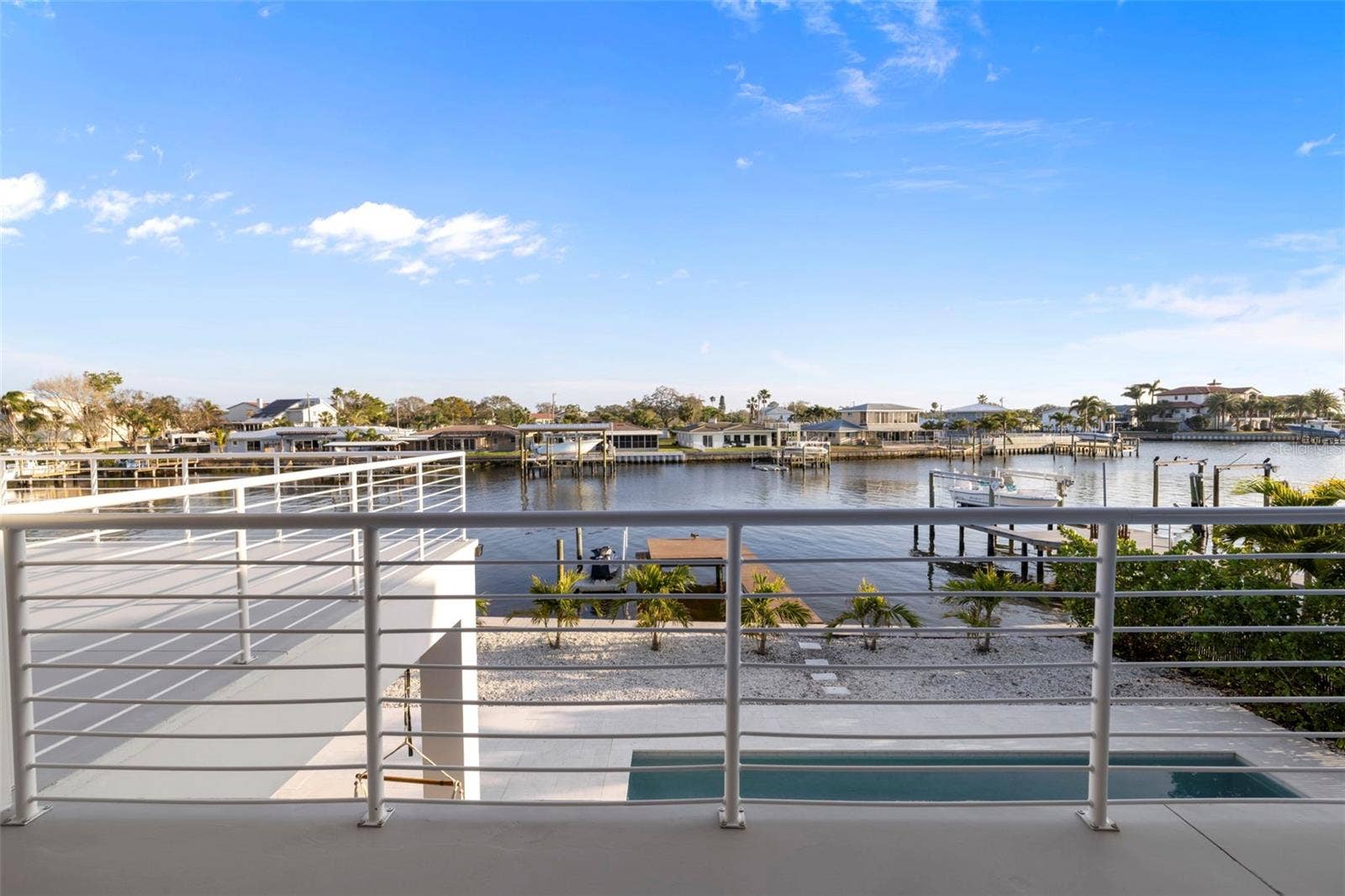 521 BAYWOOD DRIVE S, Dunedin, FL 34698 521 BAYWOOD DRIVE S, Dunedin, FL 34698