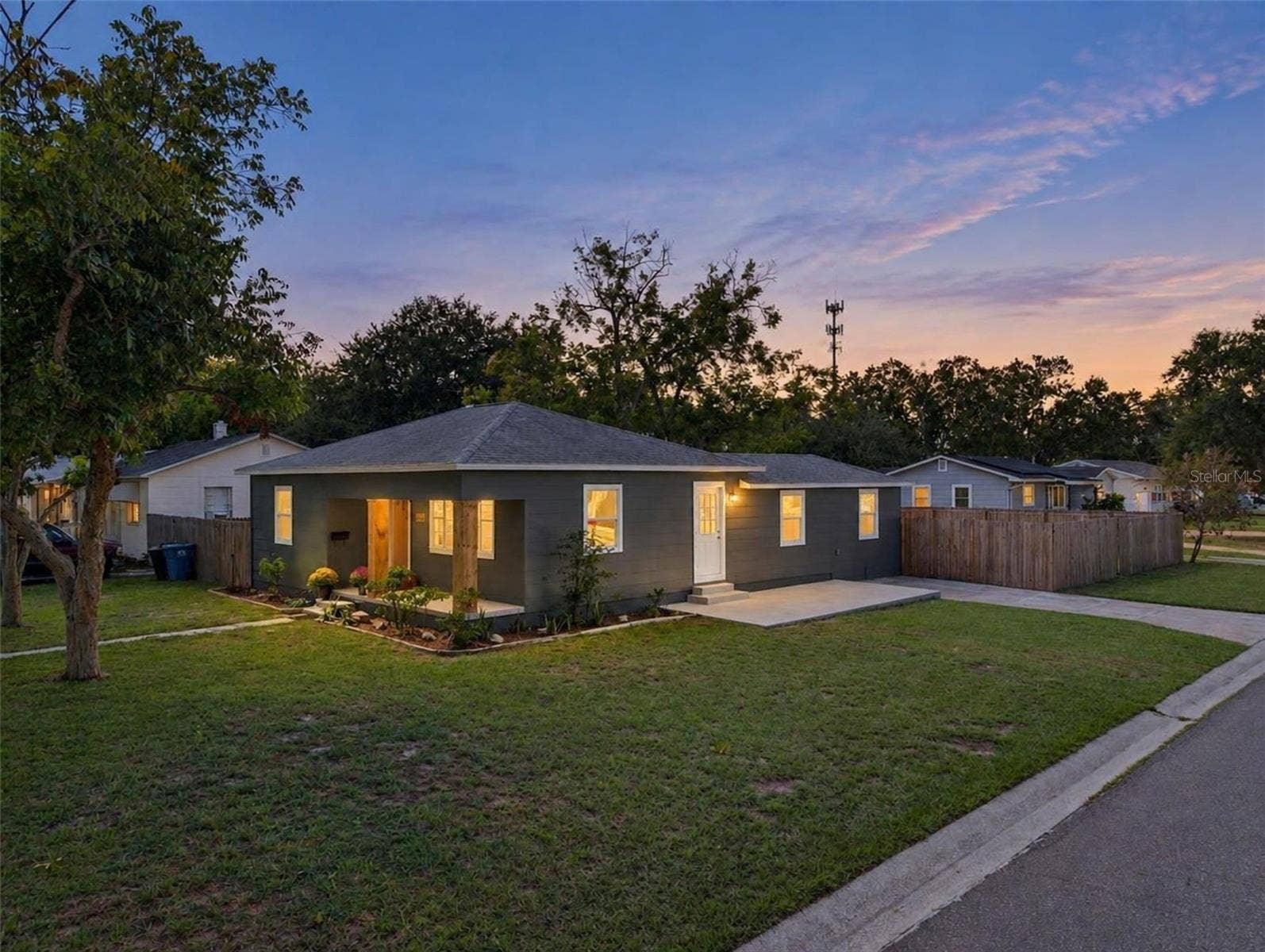 3138 YALE STREET N, St Petersburg, FL 33713