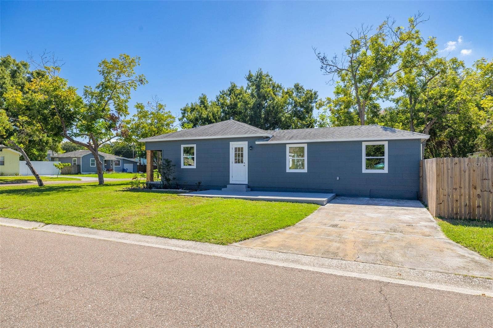 3138 YALE STREET N, St Petersburg, FL 33713
