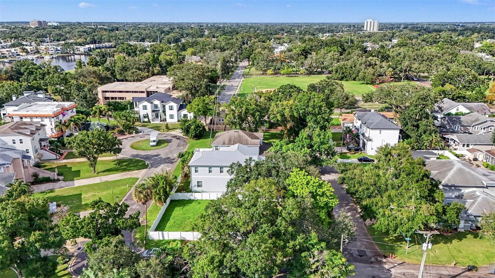 2902 N PERRY AVENUE, Tampa, FL 33602 2902 N PERRY AVENUE, Tampa, FL 33602
