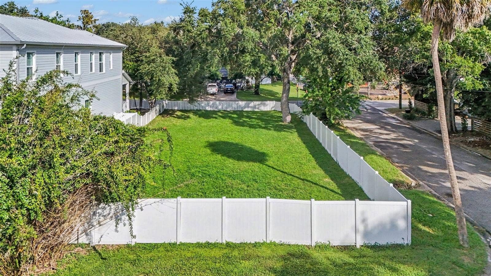 2902 N PERRY AVENUE, Tampa, FL 33602 Rear view