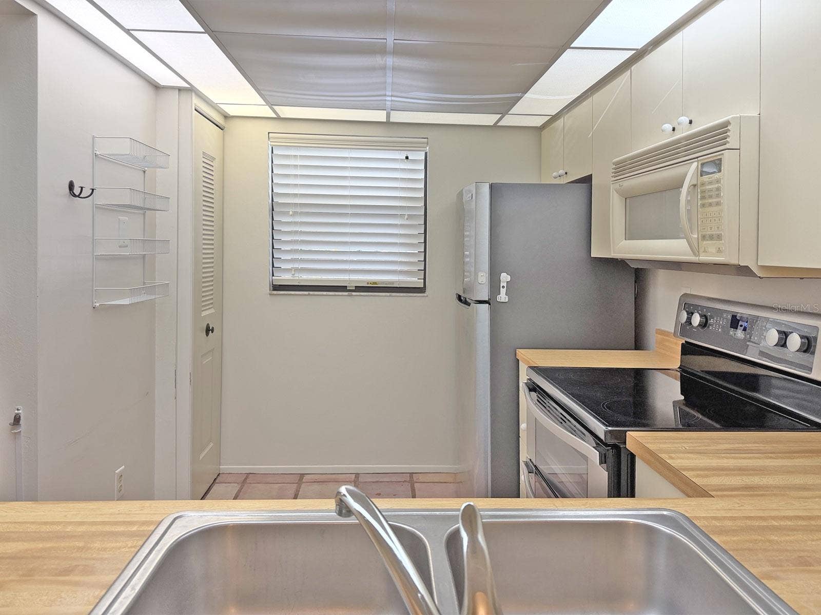 3034 EASTLAND BOULEVARD, #D202, Clearwater, FL 33761 3034 EASTLAND BOULEVARD, #D202, Clearwater, FL 33761