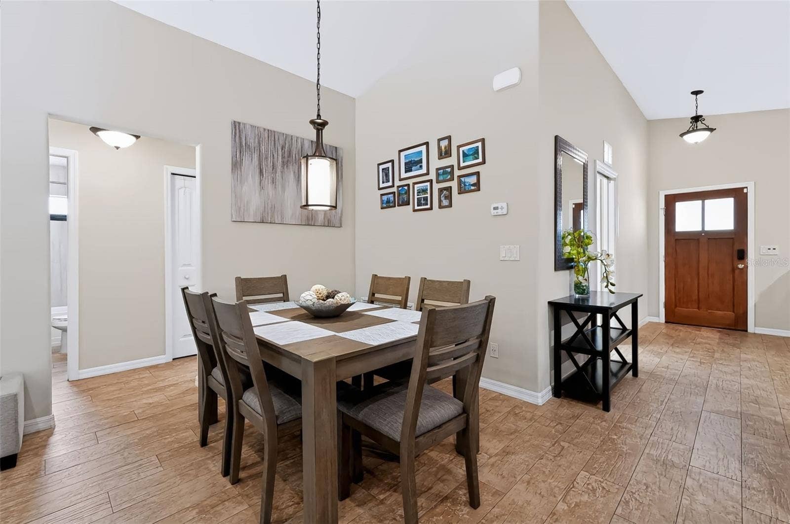 105 SAN LORENZO COURT, Bradenton, FL 34208 105 SAN LORENZO COURT, Bradenton, FL 34208